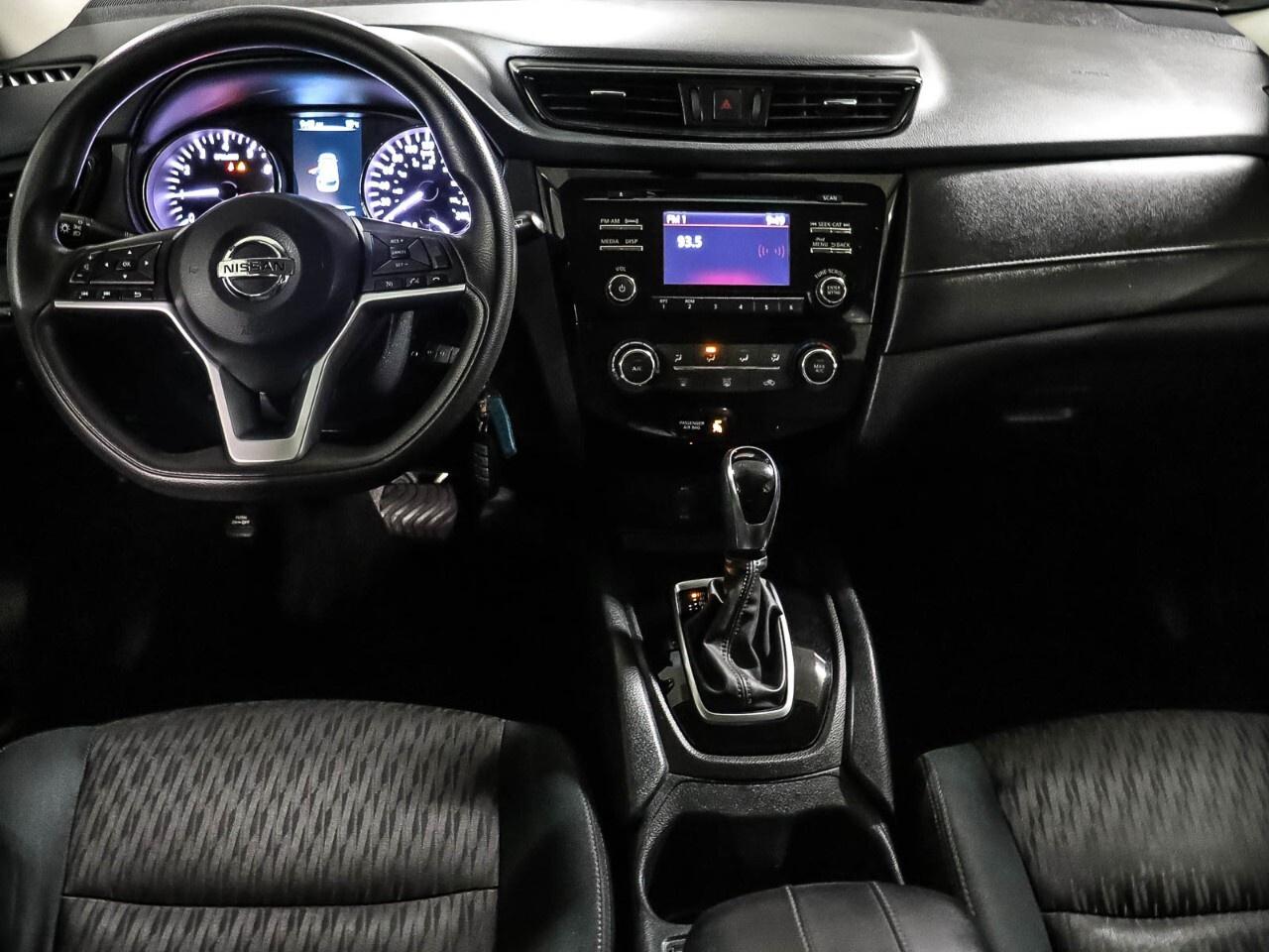 2017 Nissan Rogue S Photo