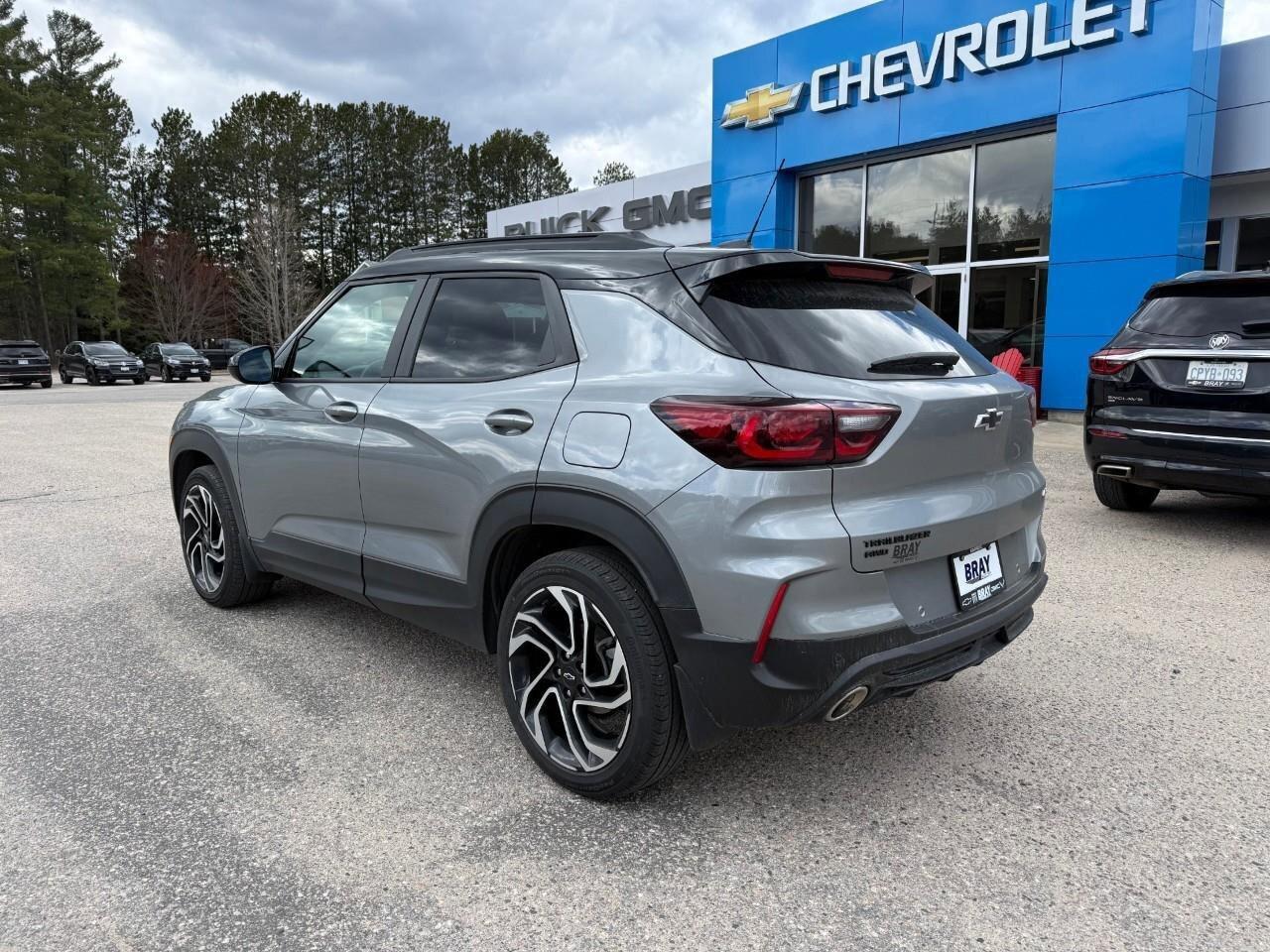 2025 Chevrolet TrailBlazer AWD 4dr RS Photo3