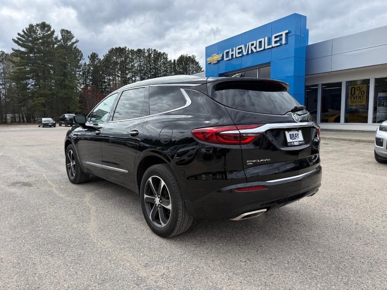2021 Buick Enclave AWD 4dr Essence Photo3