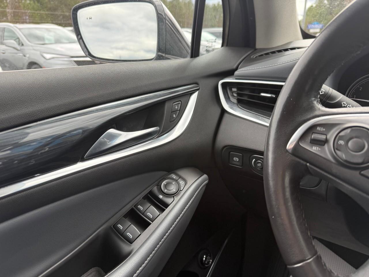 2021 Buick Enclave AWD 4dr Essence Photo