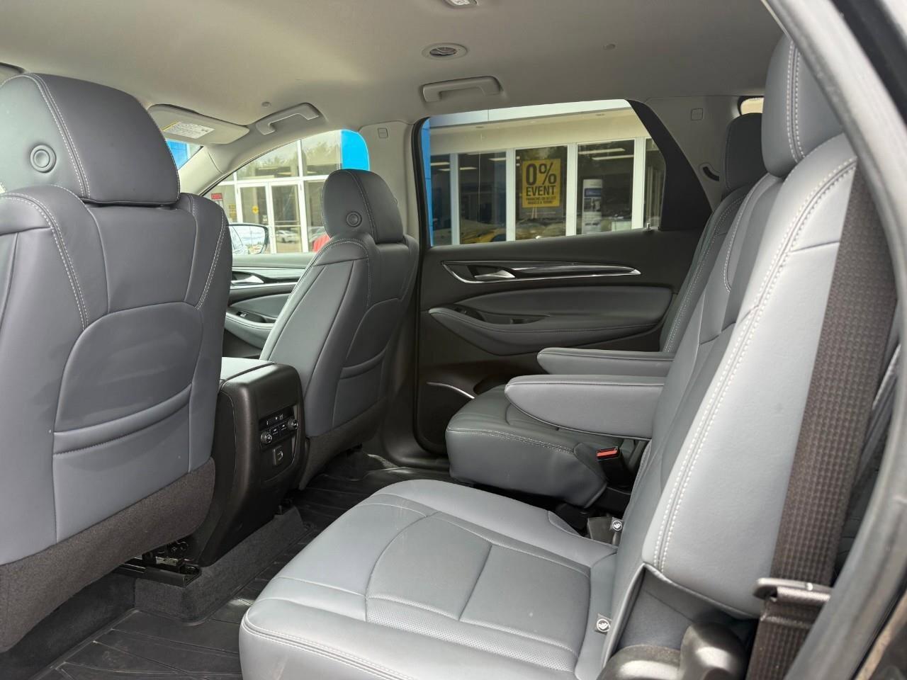 2021 Buick Enclave AWD 4dr Essence Photo