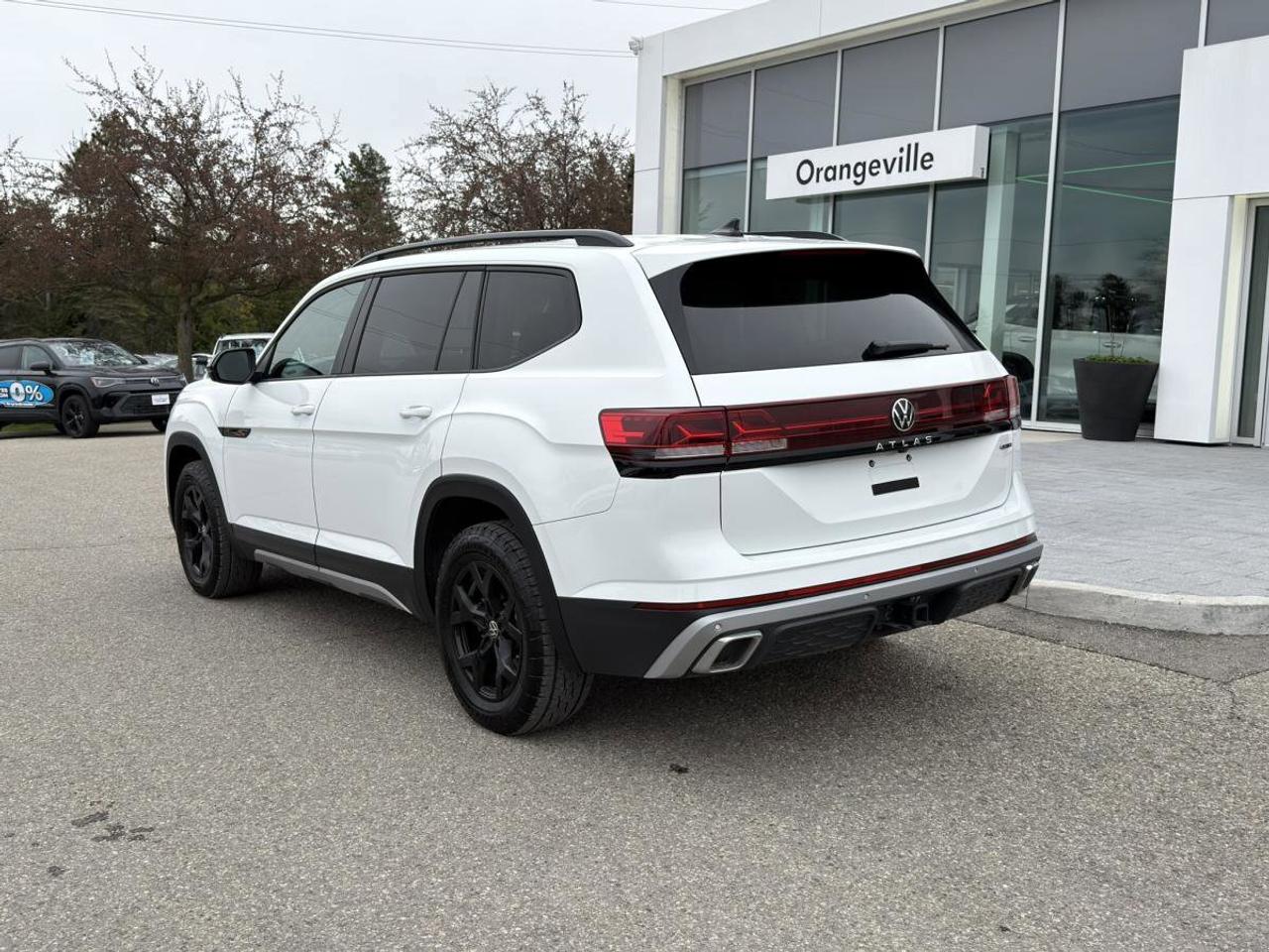 2025 Volkswagen Atlas Peak Edition 2.0 TSI 4MOTION Photo3