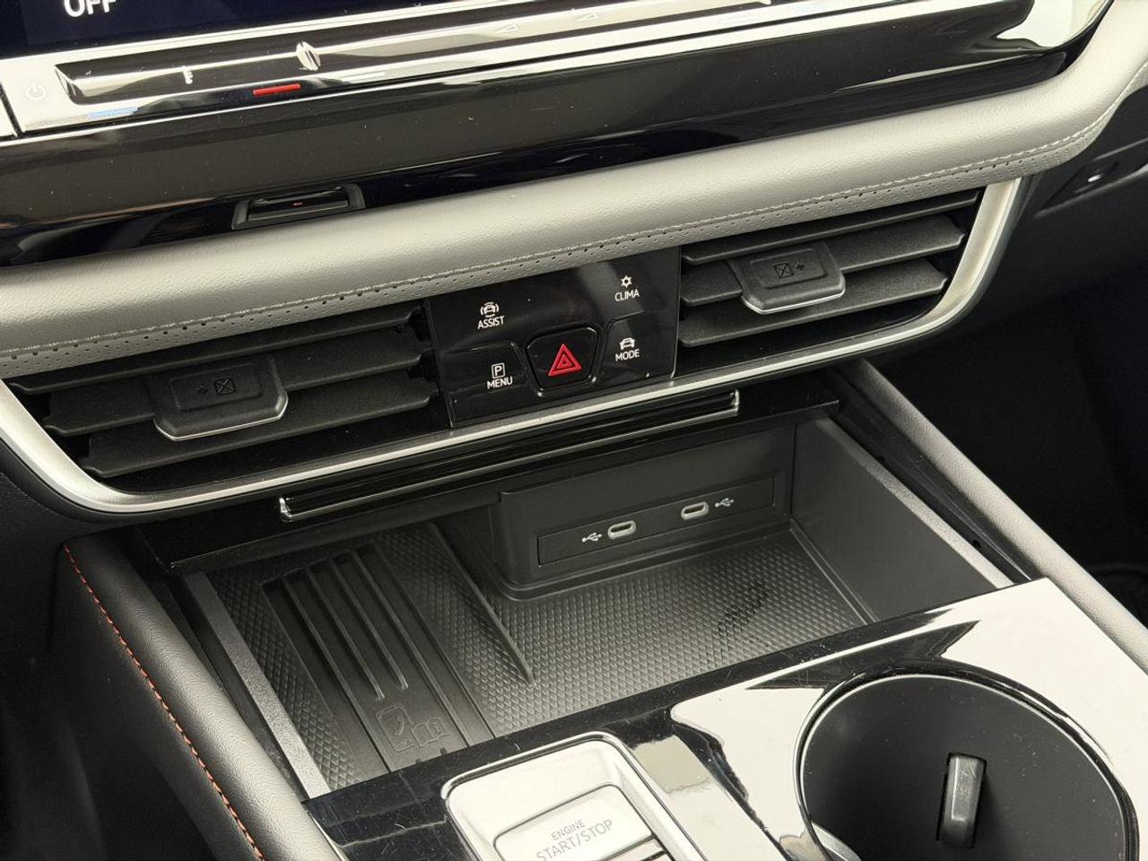 2025 Volkswagen Atlas Peak Edition 2.0 TSI 4MOTION Photo
