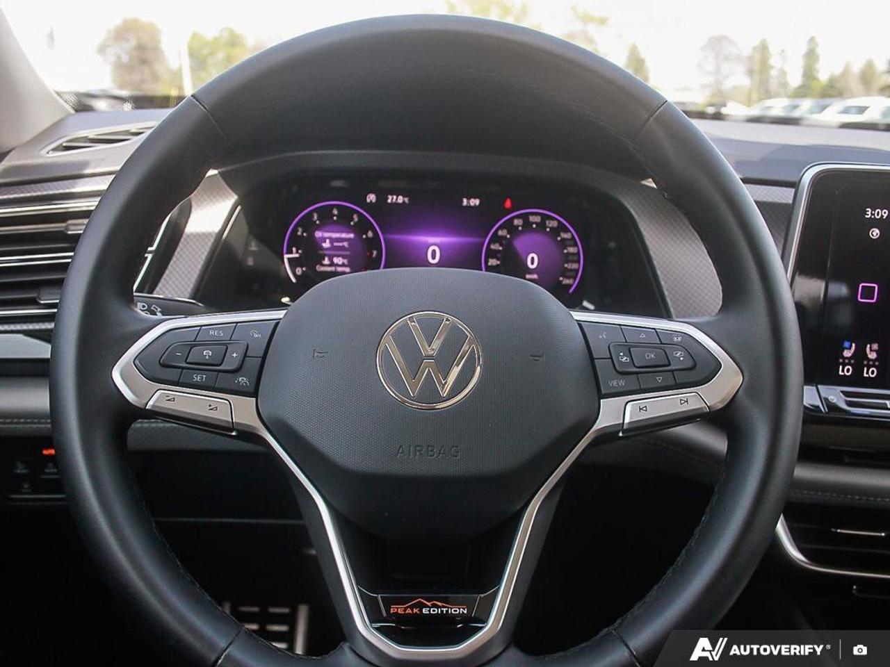 2025 Volkswagen Atlas Peak Edition 2.0 TSI 4MOTION Photo
