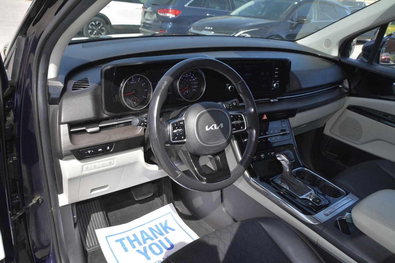 2022 Kia Carnival EX Photo
