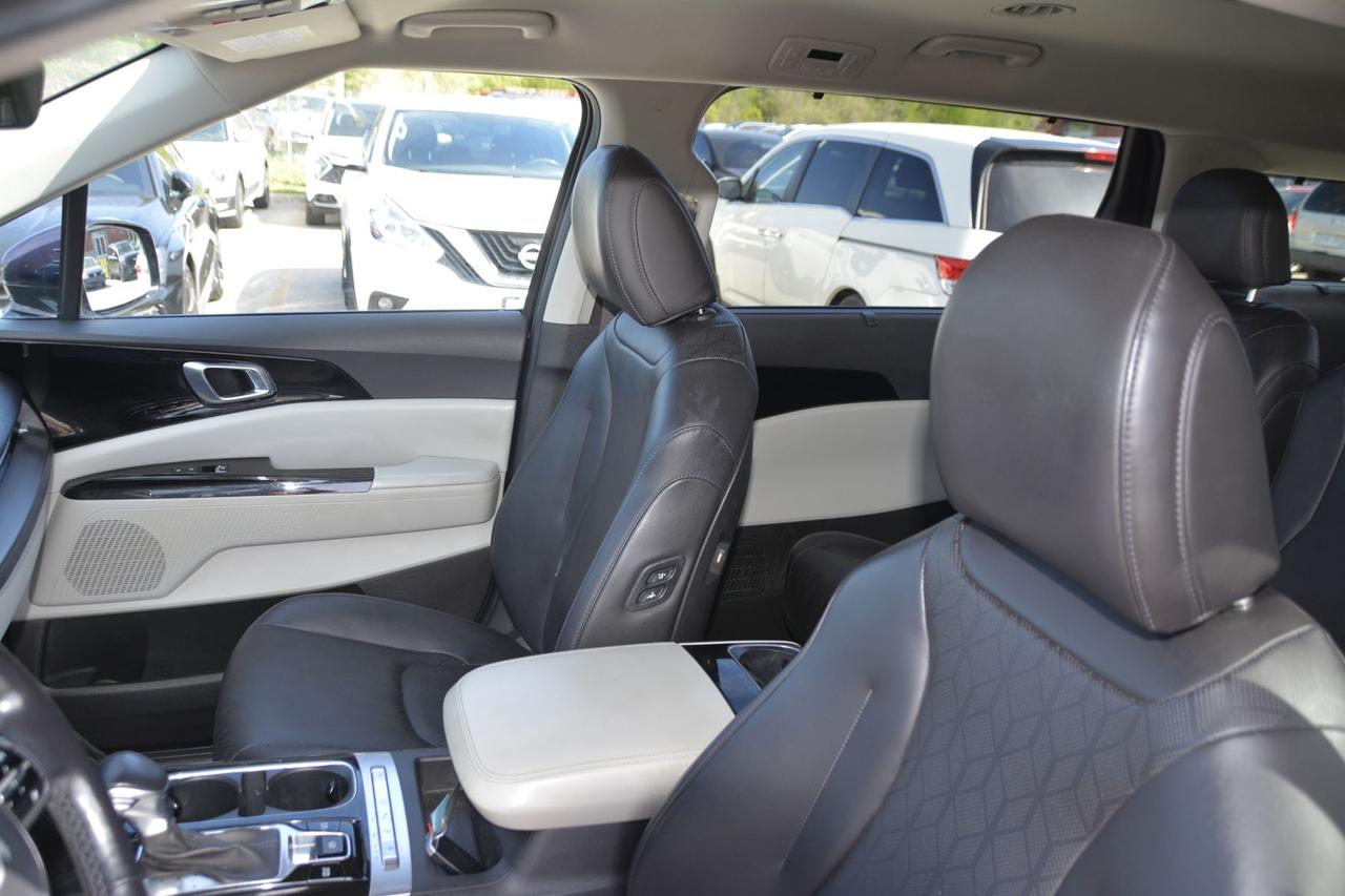 2022 Kia Carnival EX Photo