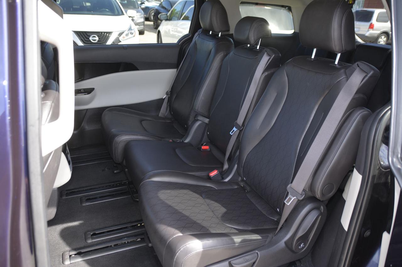 2022 Kia Carnival EX Photo
