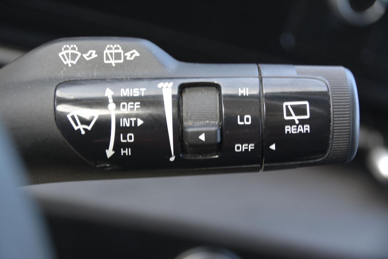 2022 Kia Carnival EX Photo