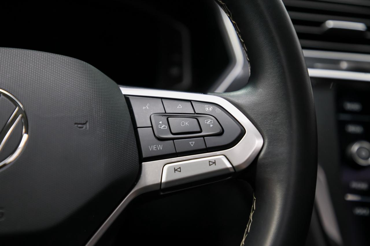 2024 Volkswagen Tiguan COMFORTLINE AWD PANOROOF ADAPTIVCRUZ CARPLAY Photo
