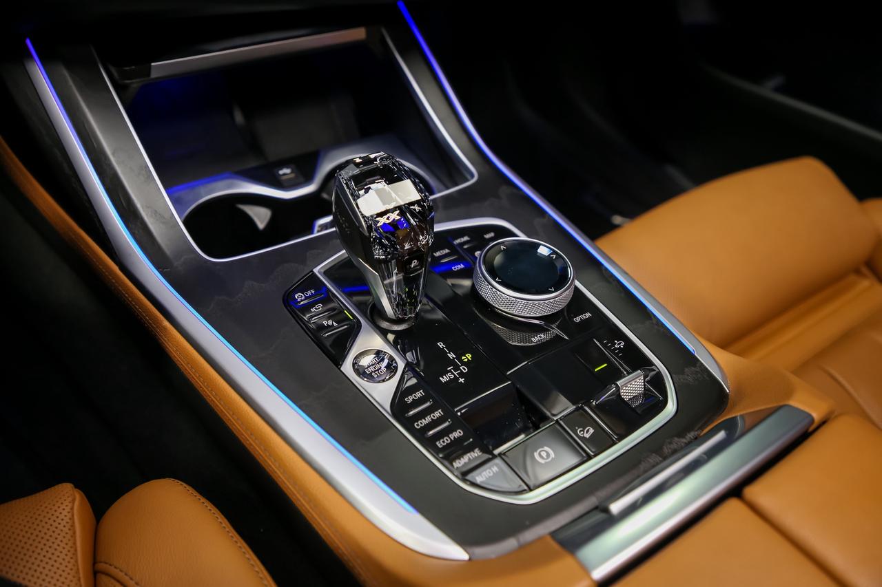 2022 BMW X7 XDrive40i PREMIUM ENHANCED M-SPORT ADAPTVCRZ 6PASS Photo
