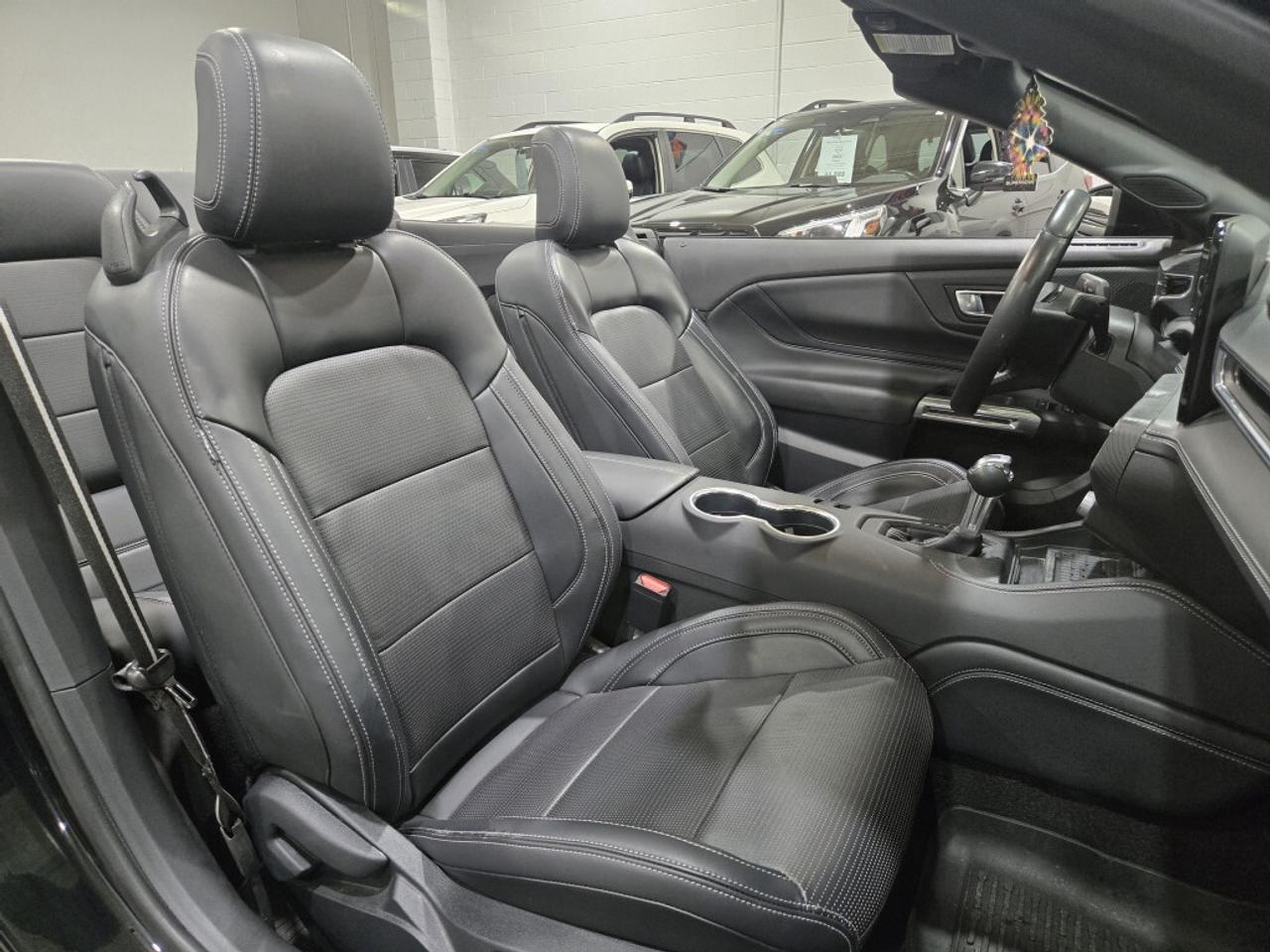 2024 Ford Mustang ECOBOOST PREMIUM CONVERTIBLE AUTO NO ACCIDENT ONE Photo