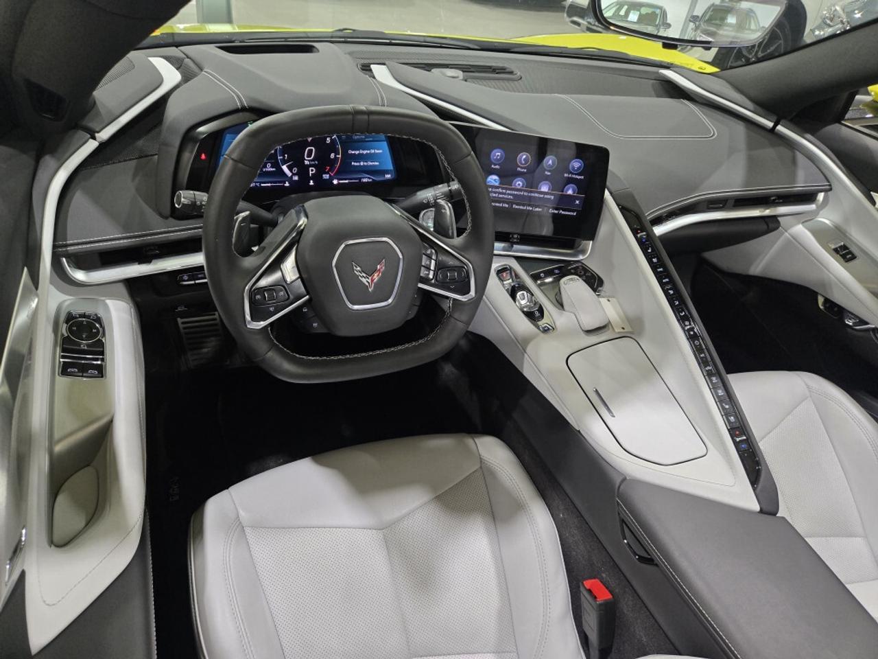 2023 Chevrolet Corvette STINGRAY CONVERTIBLE 2LT COUPE NO ACCIDENT ONTARIO Photo