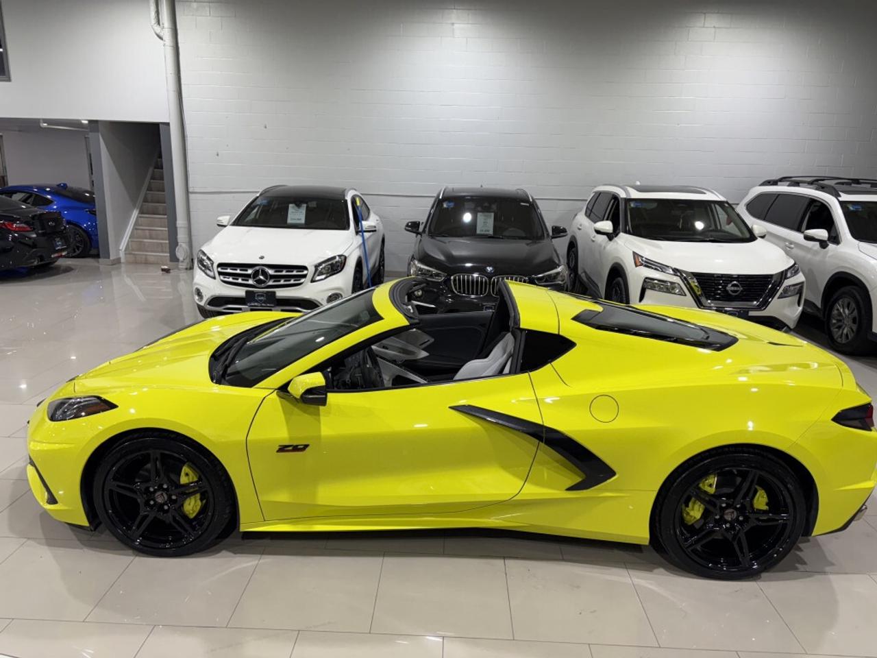 2023 Chevrolet Corvette STINGRAY CONVERTIBLE 2LT COUPE NO ACCIDENT ONTARIO Photo