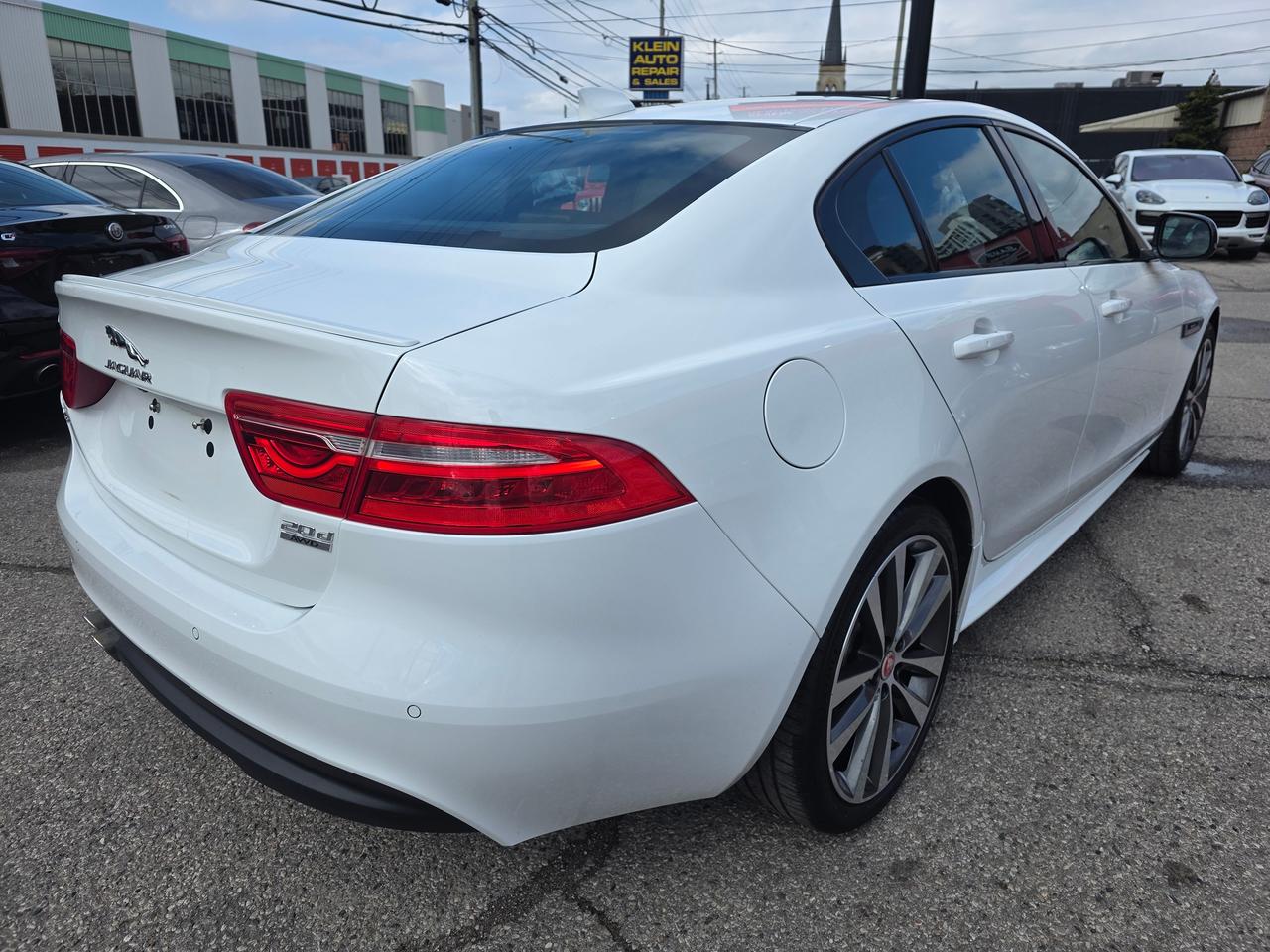 2018 Jaguar XE R-Sport Diesel AWD Photo