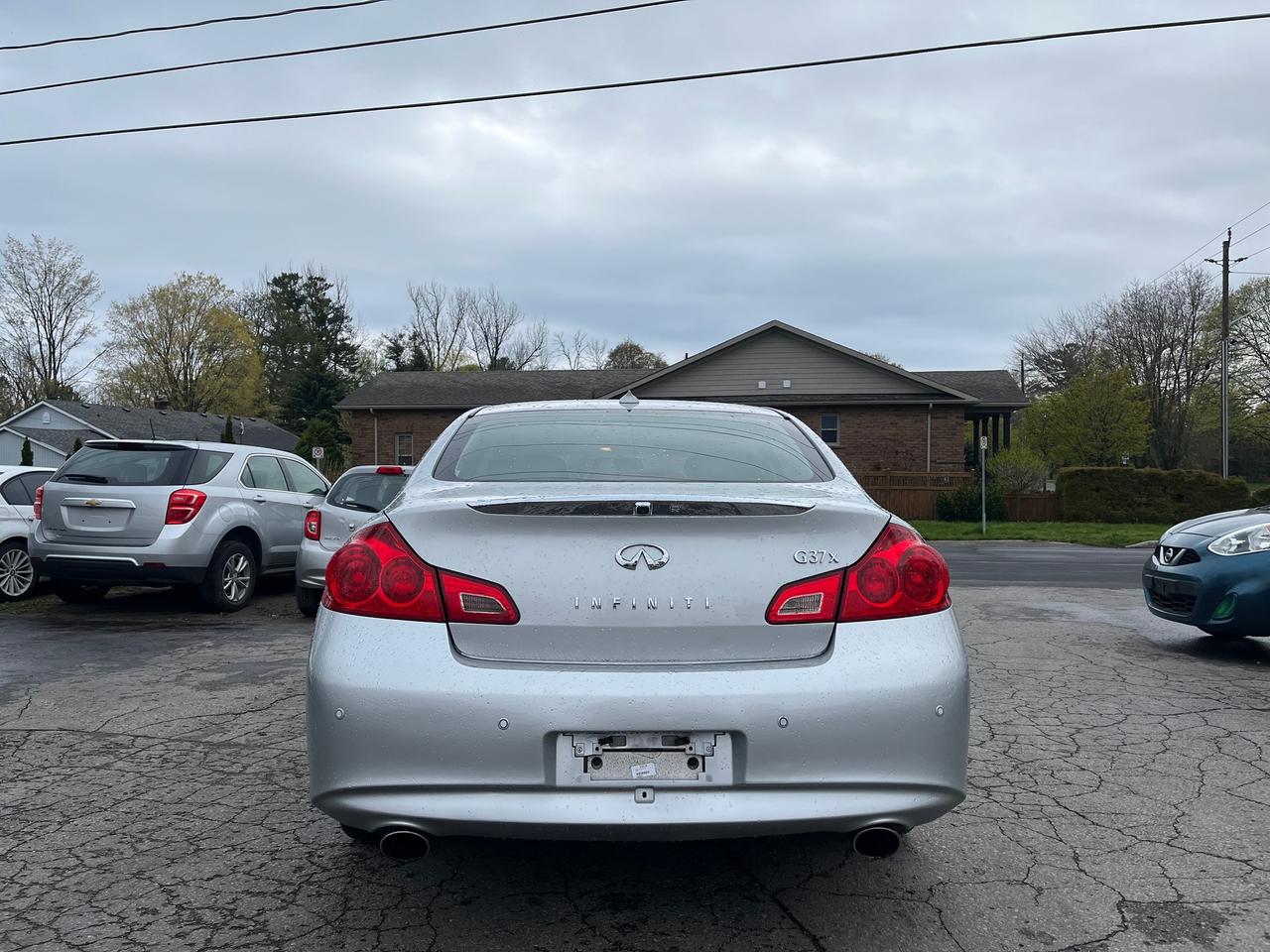 2010 Infiniti G37 4dr x AWD Photo