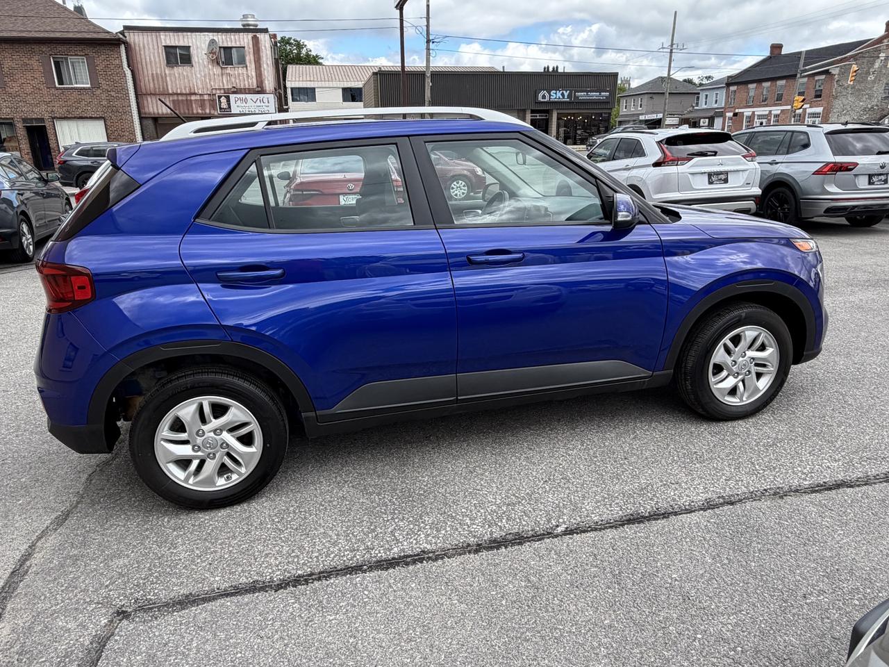 2024 Hyundai Venue Preferred  **CALL BELLEVILLE @ 613*961*8848 Photo