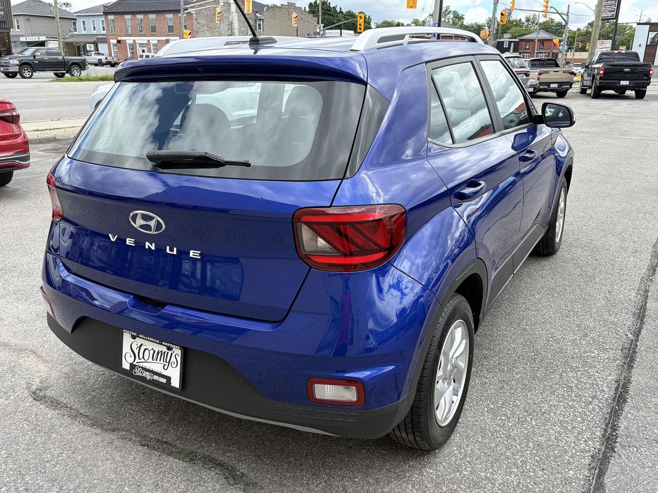 2024 Hyundai Venue Preferred  **CALL BELLEVILLE @ 613*961*8848 Photo