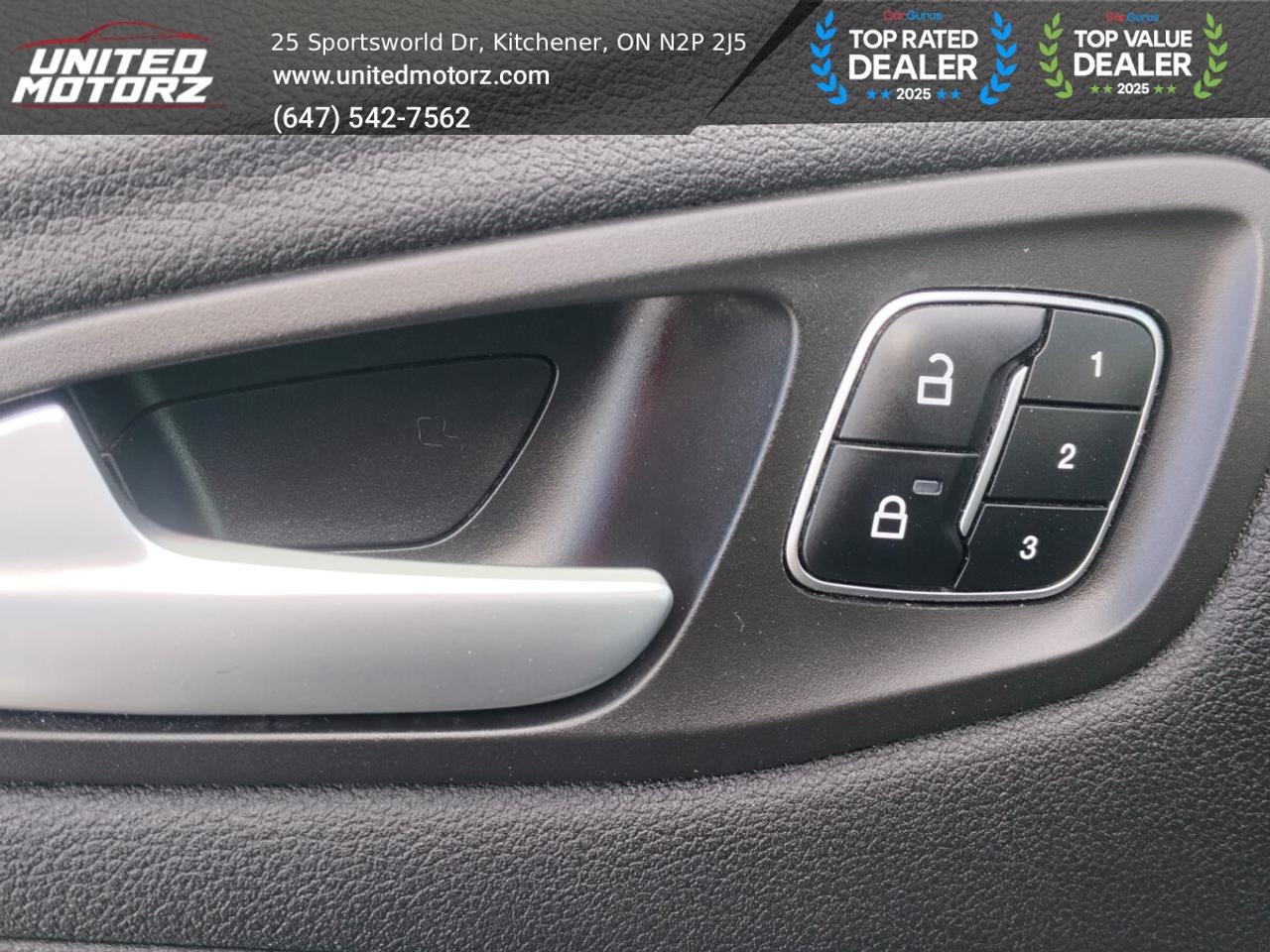 2017 Ford Escape Titanium~SAFETY CERTIFIED~Low Kms~40 Service Recor Photo