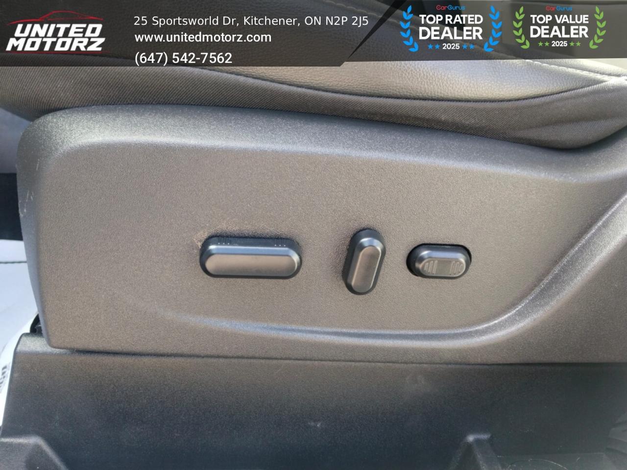 2017 Ford Escape Titanium~SAFETY CERTIFIED~Low Kms~40 Service Recor Photo