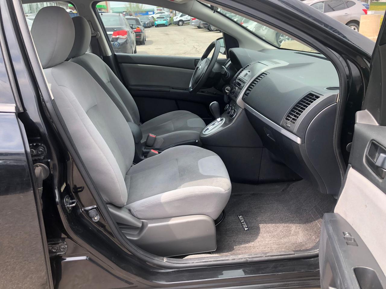 2012 Nissan Sentra 4DR SDN I4 CVT 2.0 Photo
