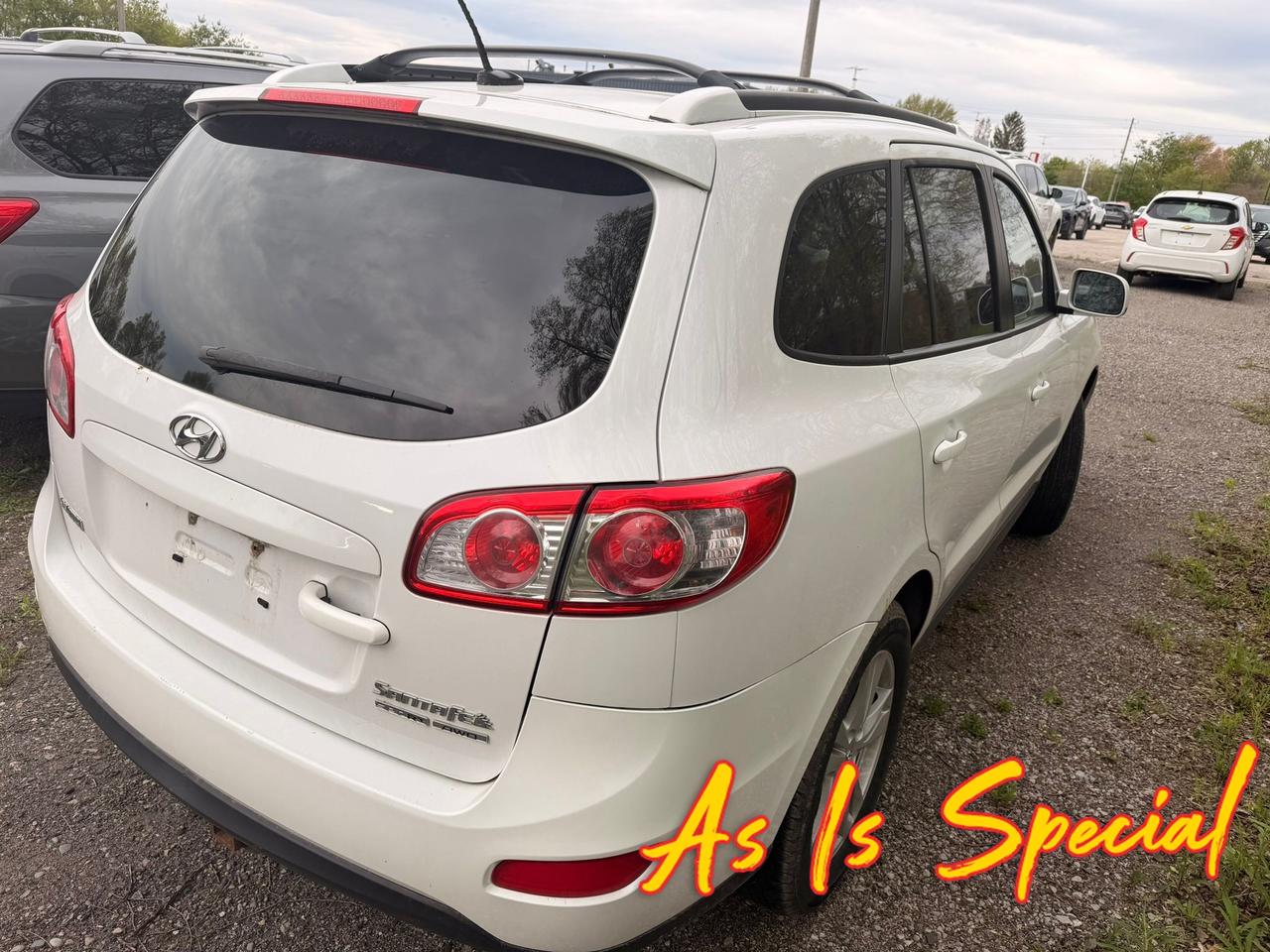 2011 Hyundai Santa Fe  Photo