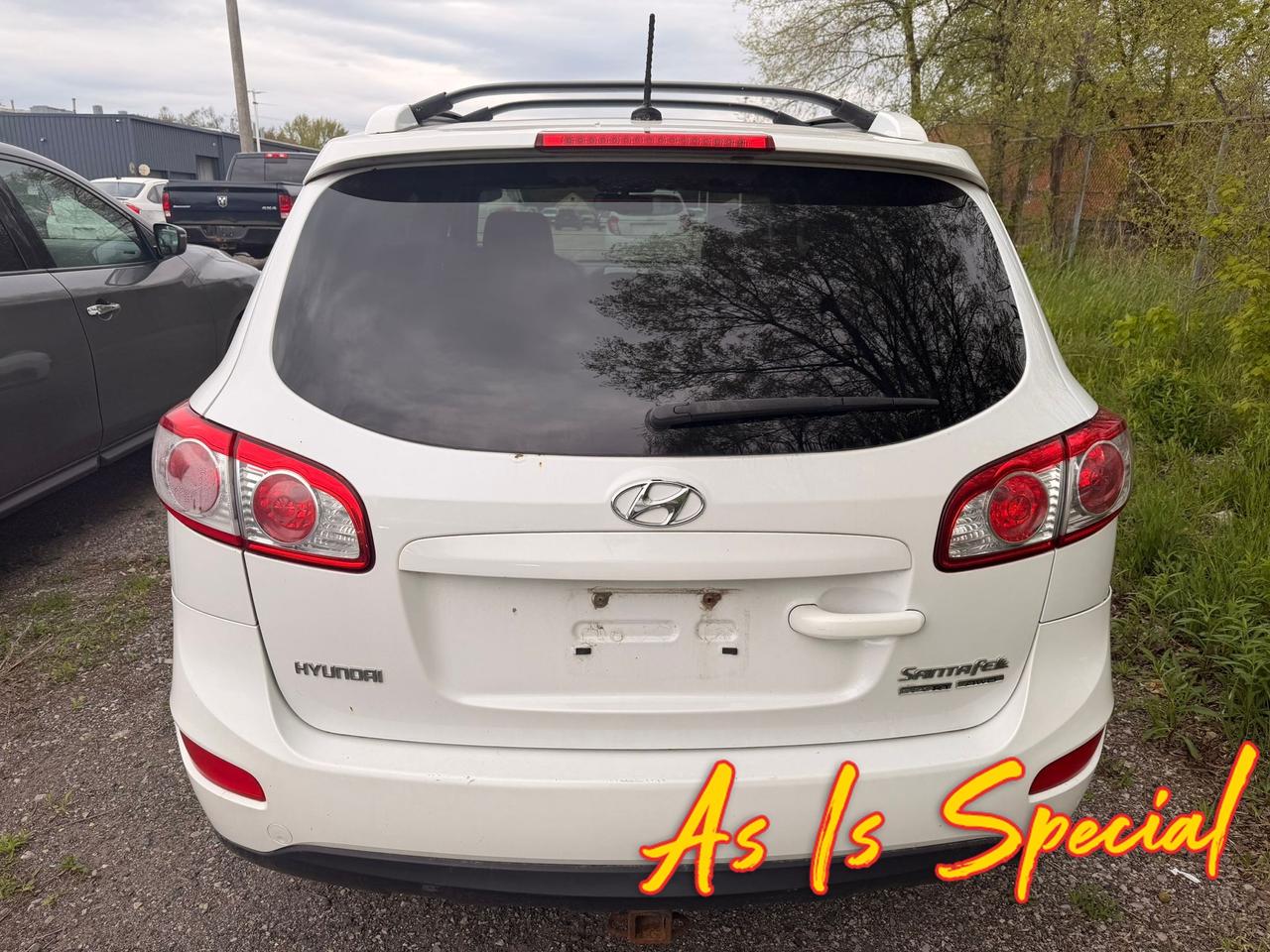 2011 Hyundai Santa Fe  Photo
