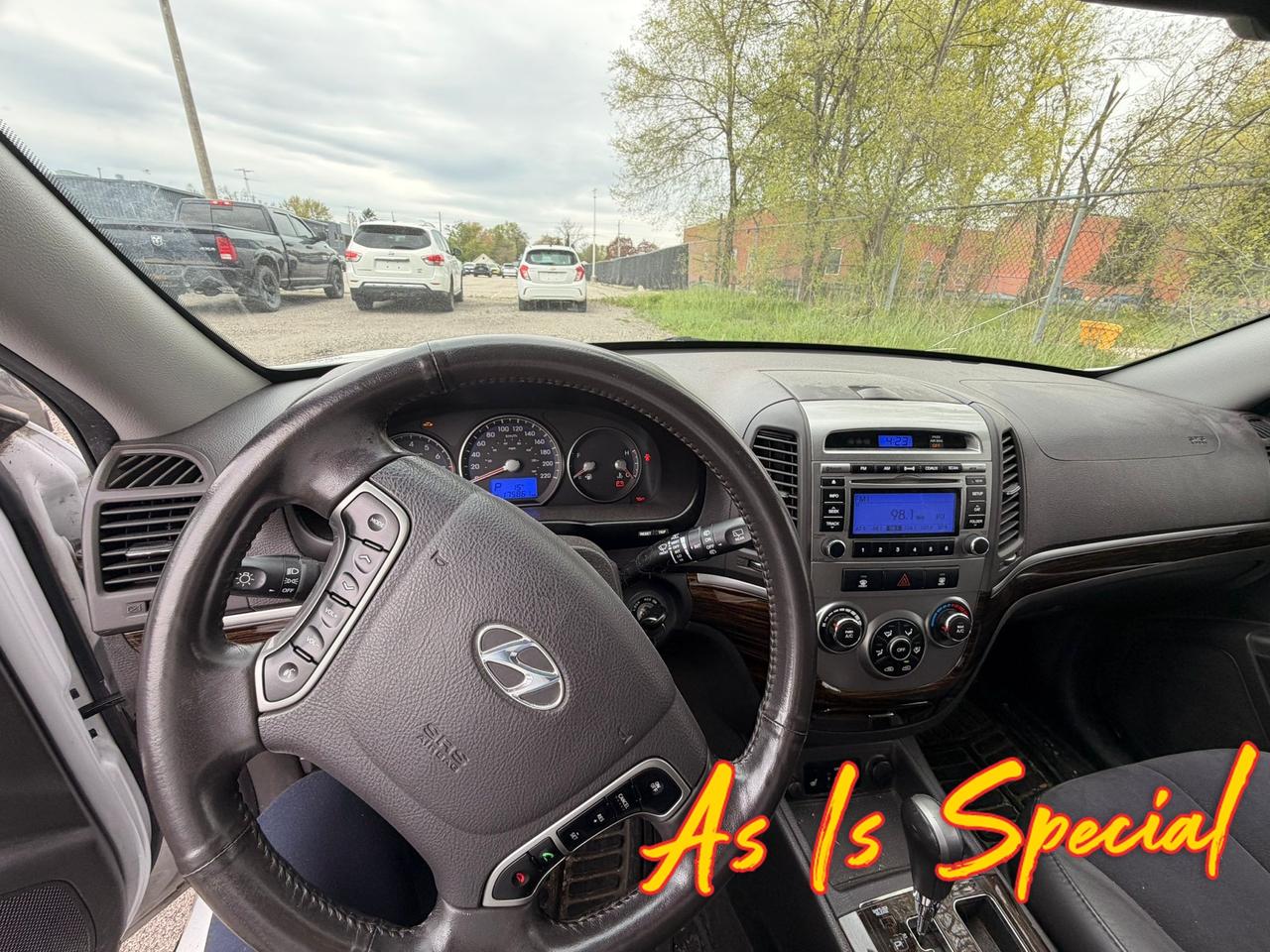 2011 Hyundai Santa Fe  Photo