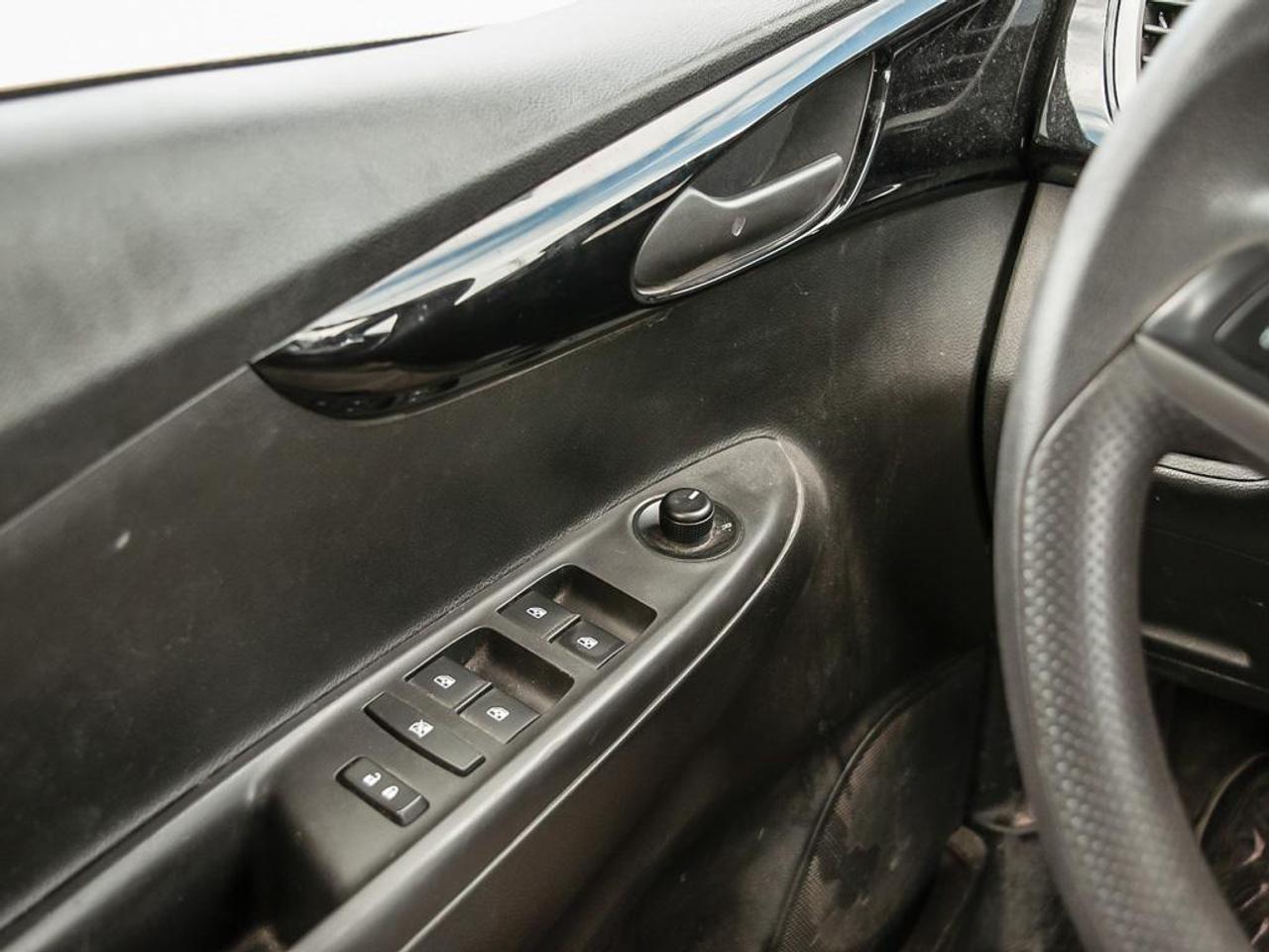 2020 Chevrolet Spark 1LT CVT 4dr Hatchback Photo