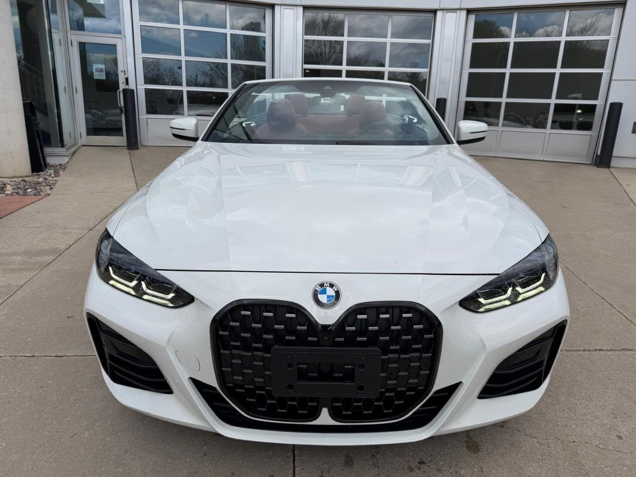 2024 BMW M440 i xDrive 2dr All-Wheel Drive Cabriolet Photo