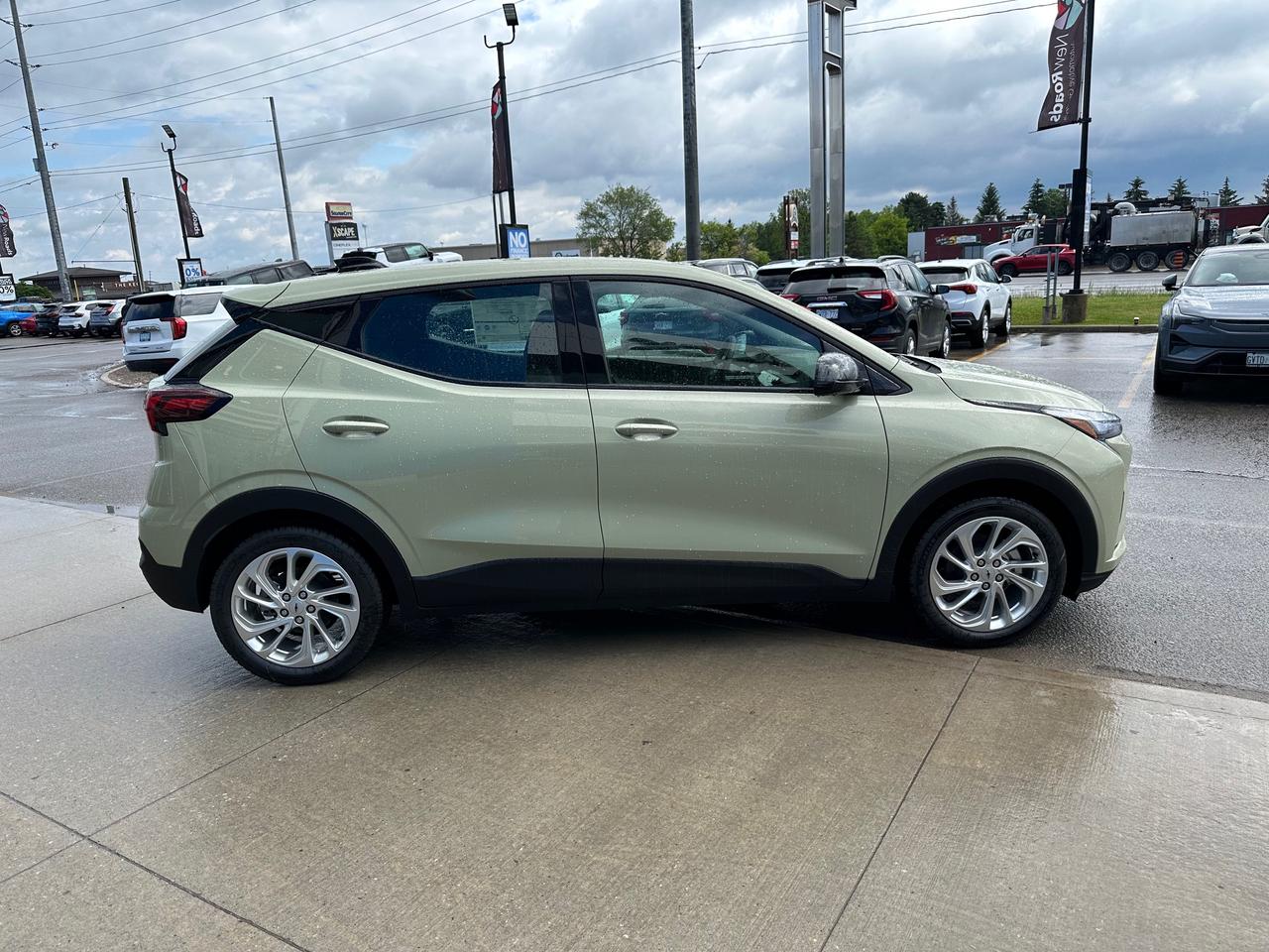 2027 Chevrolet Bolt LT 4dr Photo3