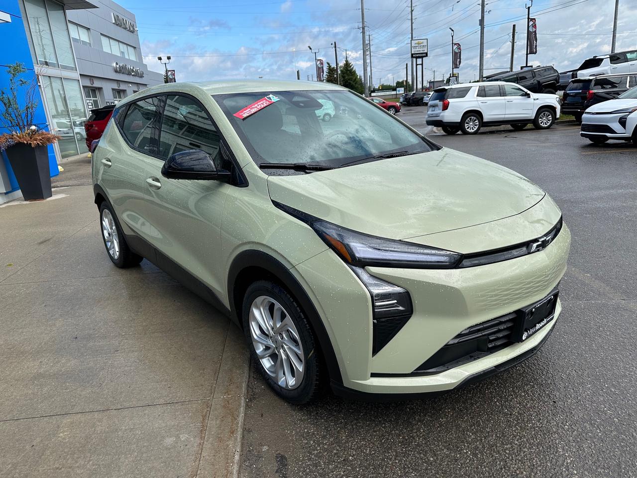 2027 Chevrolet Bolt LT 4dr Photo2