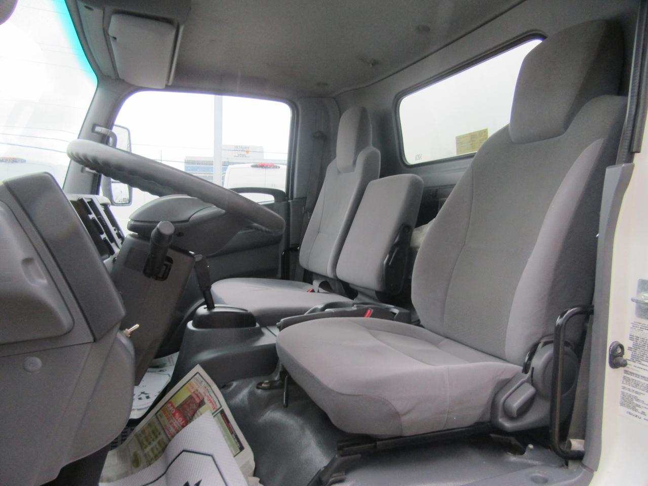 2022 Isuzu NRR DIESEL 20FT HIGH & WIDE BOX POWER LIFTGATE Photo