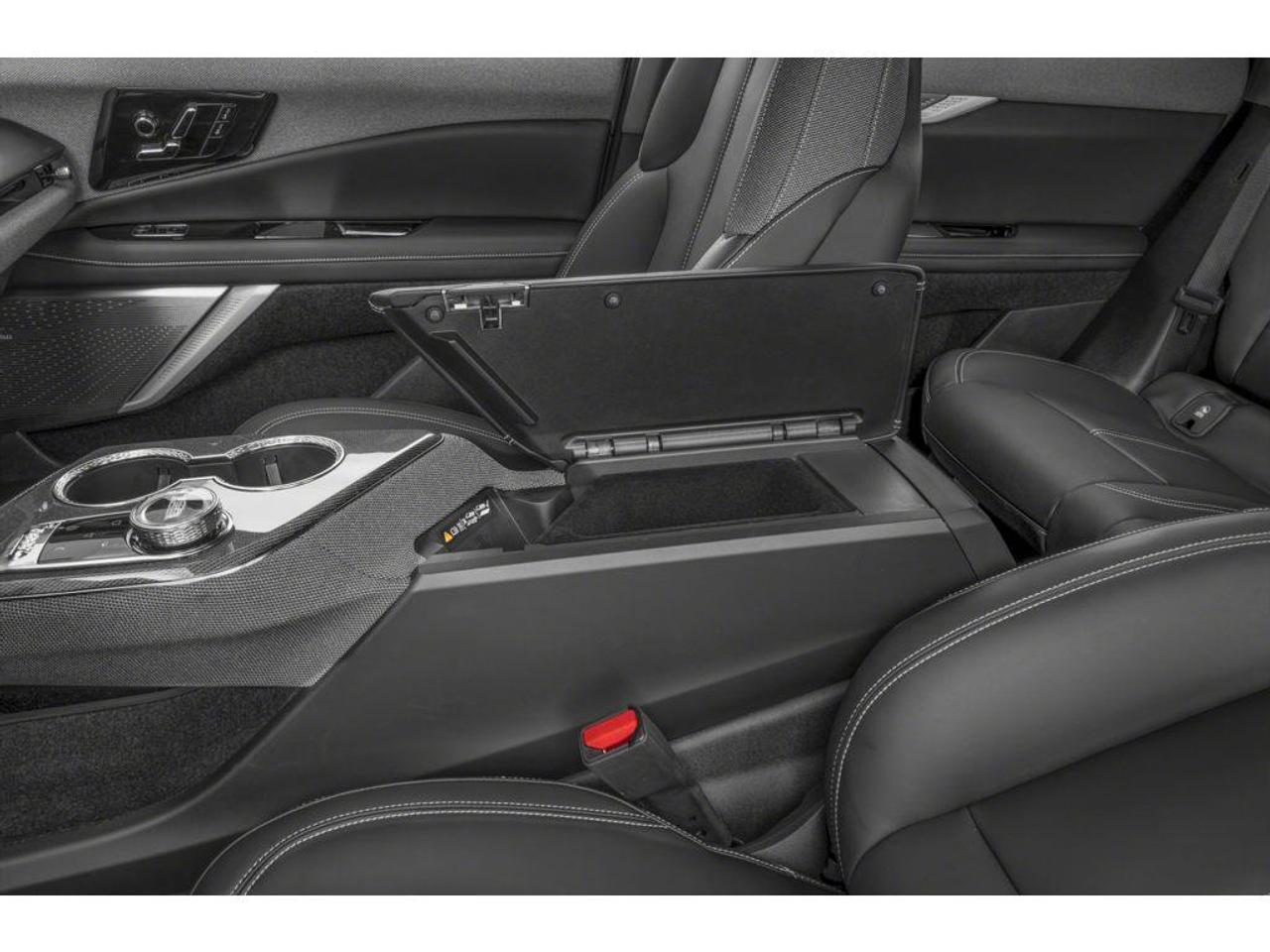2026 Cadillac OPTIQ Luxury 4dr Photo