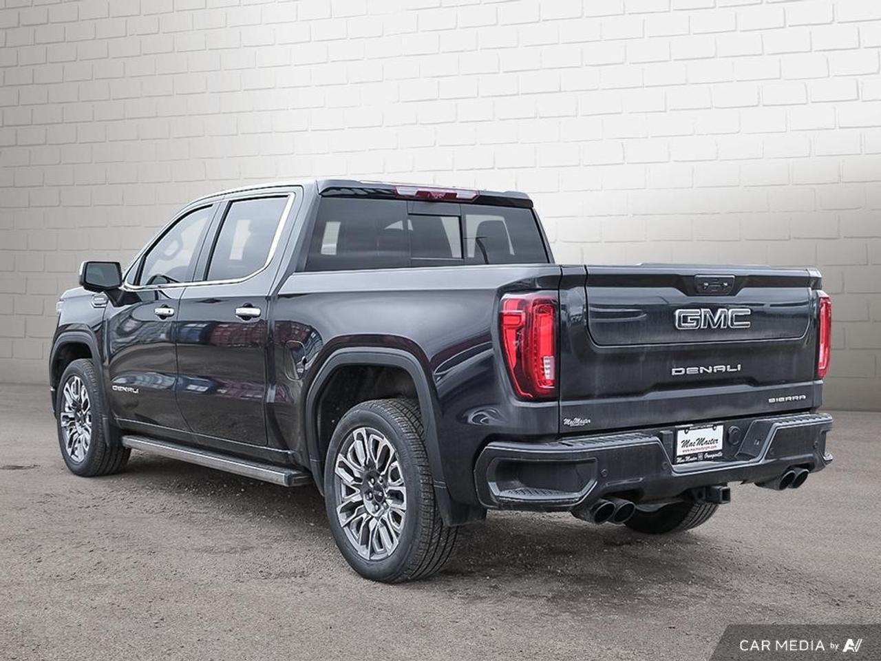 2023 GMC Sierra 1500 Crew Cab Short Box 4-Wheel Drive Denali Ultimate Photo2