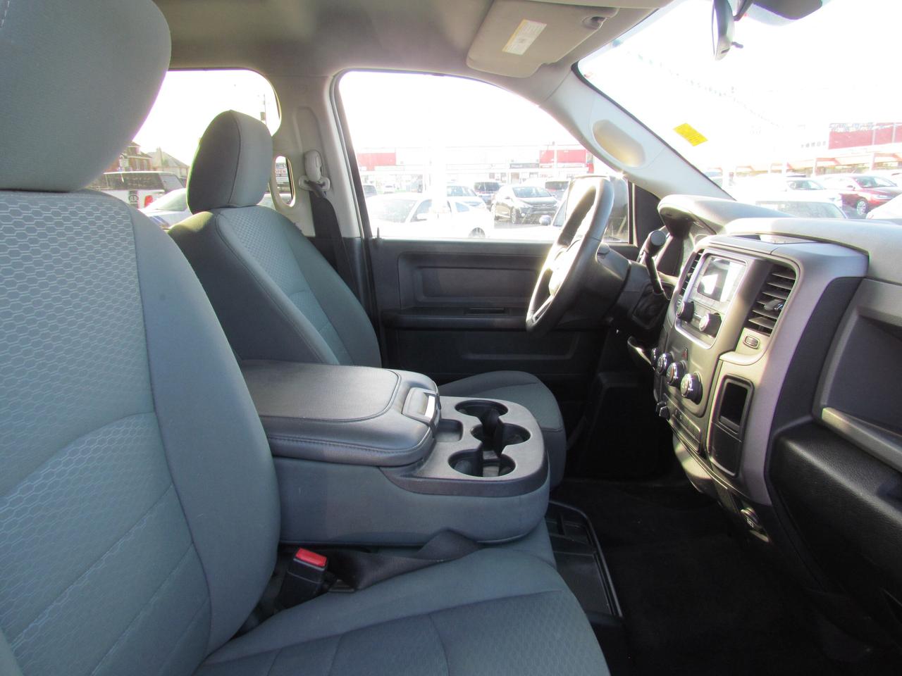 2016 RAM 1500 CLEAN! MUST SEE!  WE FINANCE ALL CREDIT! APPLY NOW Photo