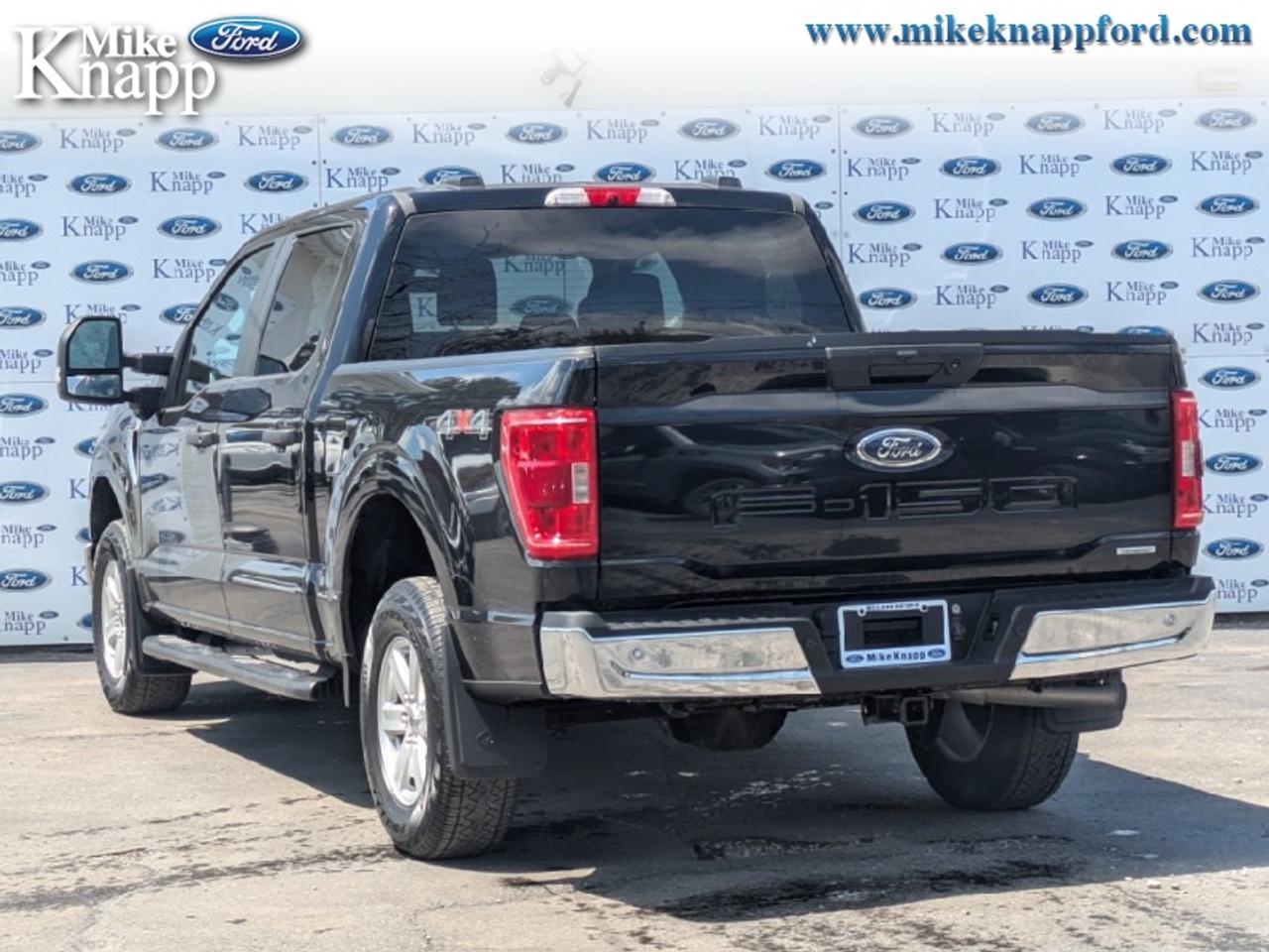 2023 Ford F-150 XLT Photo2