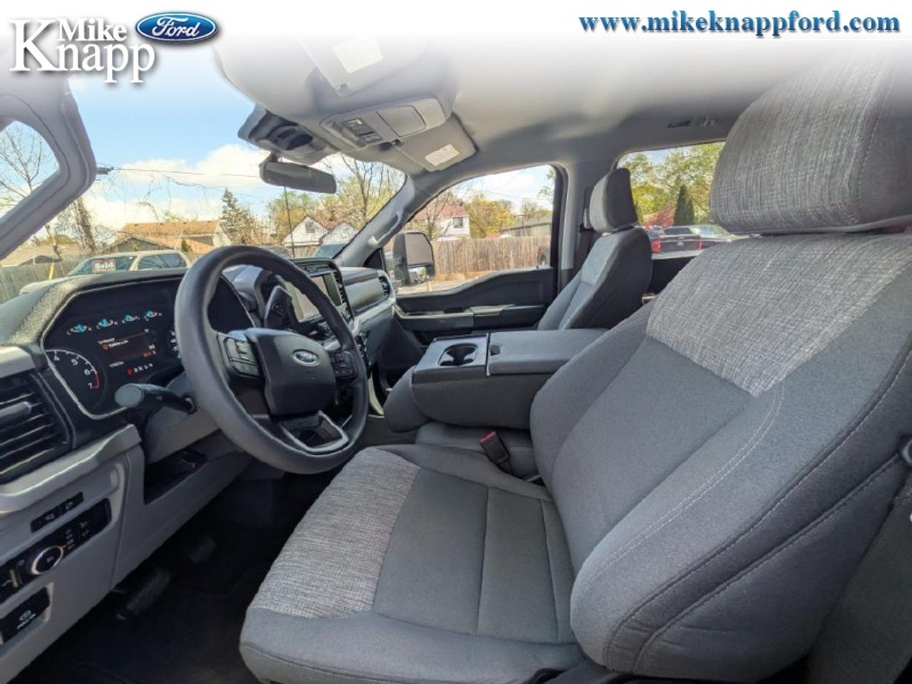 2023 Ford F-150 XLT Photo