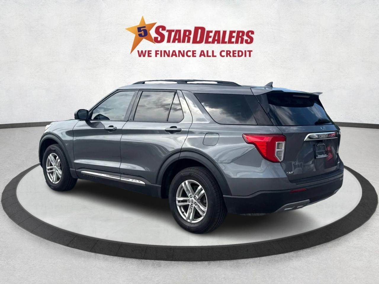 2022 Ford Explorer AWD NAV LANE ASSIST HEATED SEATS WE FINANCE ALL Photo4