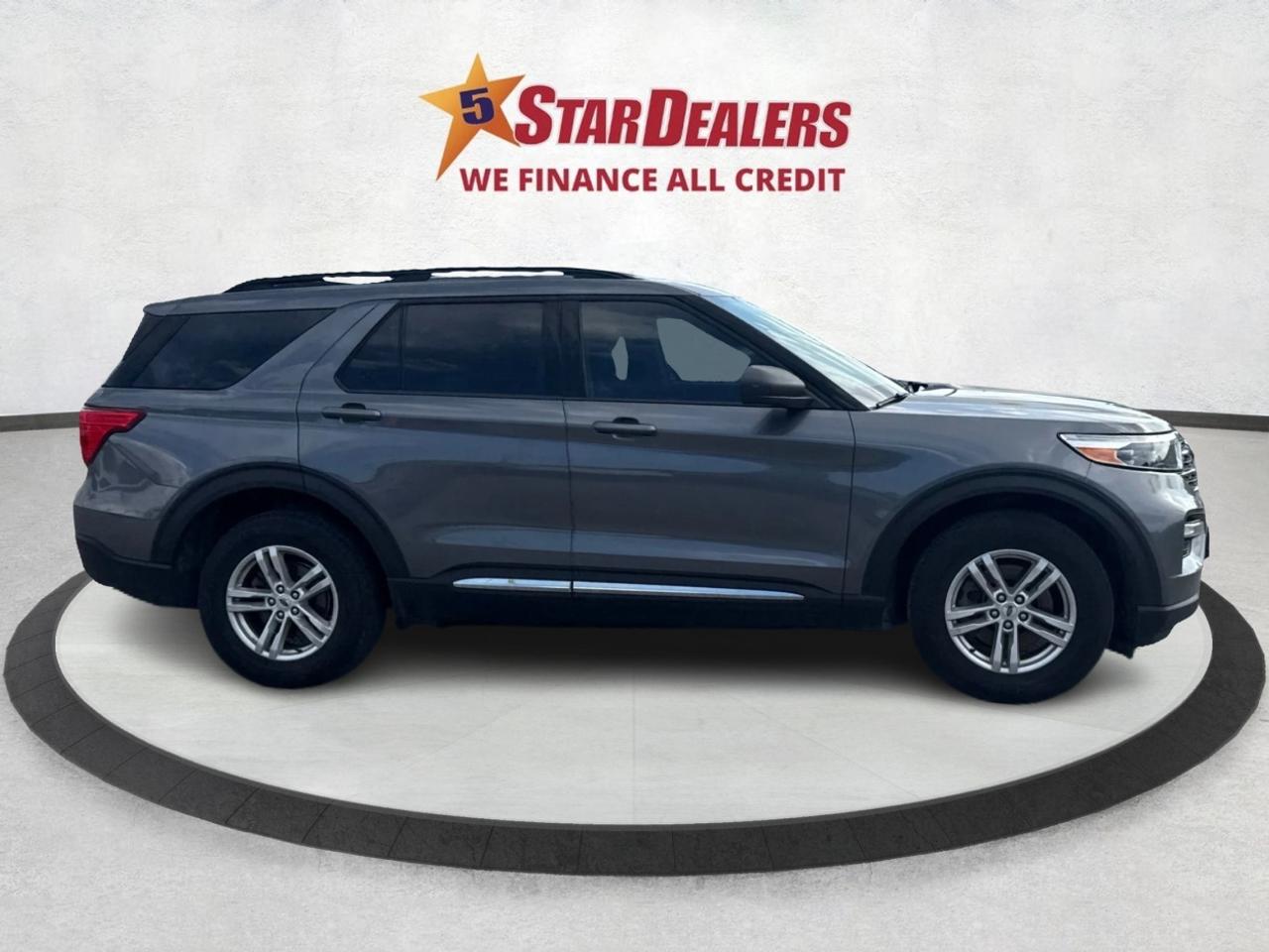 2022 Ford Explorer AWD NAV LANE ASSIST HEATED SEATS WE FINANCE ALL Photo