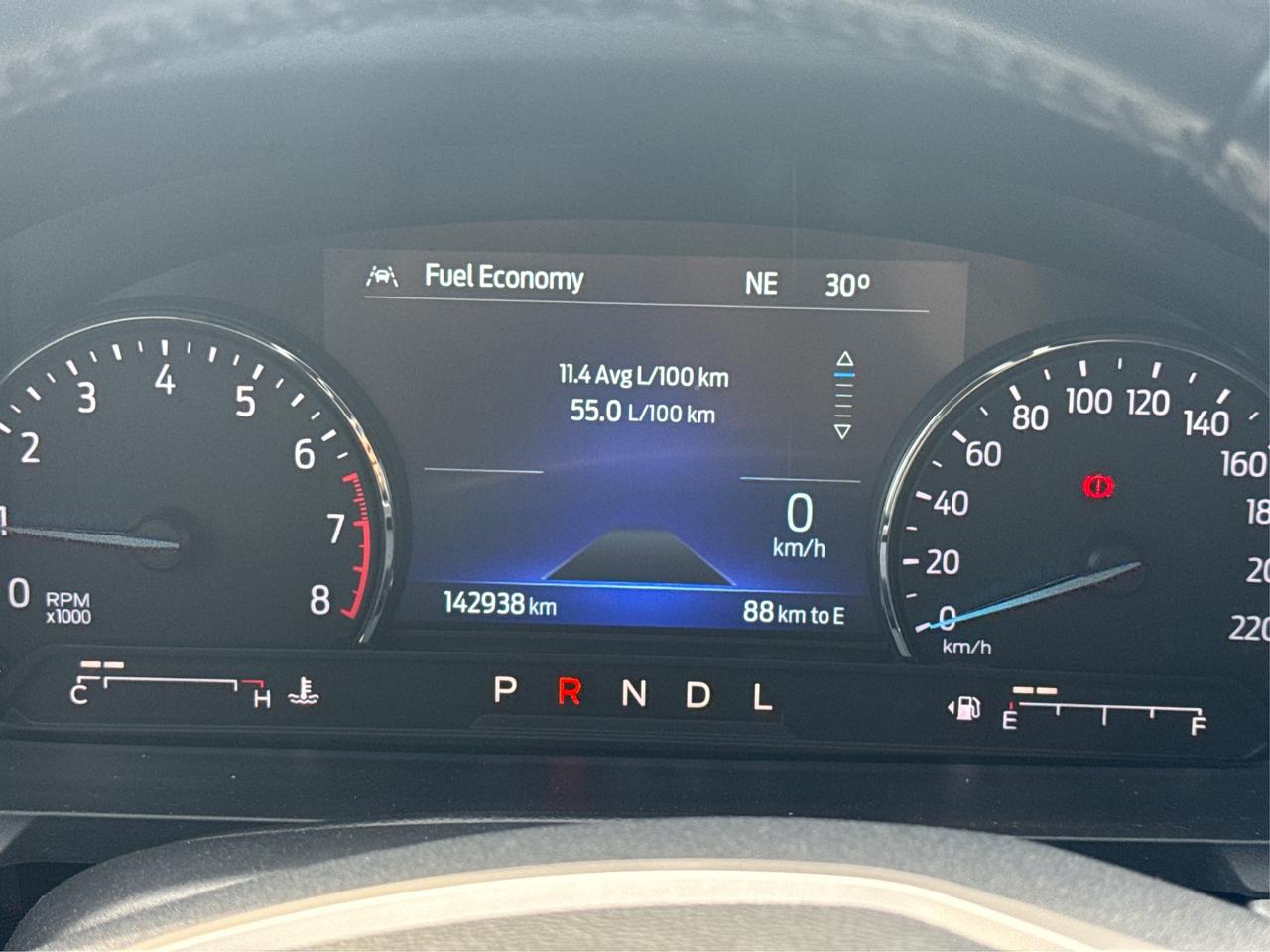 2022 Ford Explorer AWD NAV LANE ASSIST HEATED SEATS WE FINANCE ALL Photo