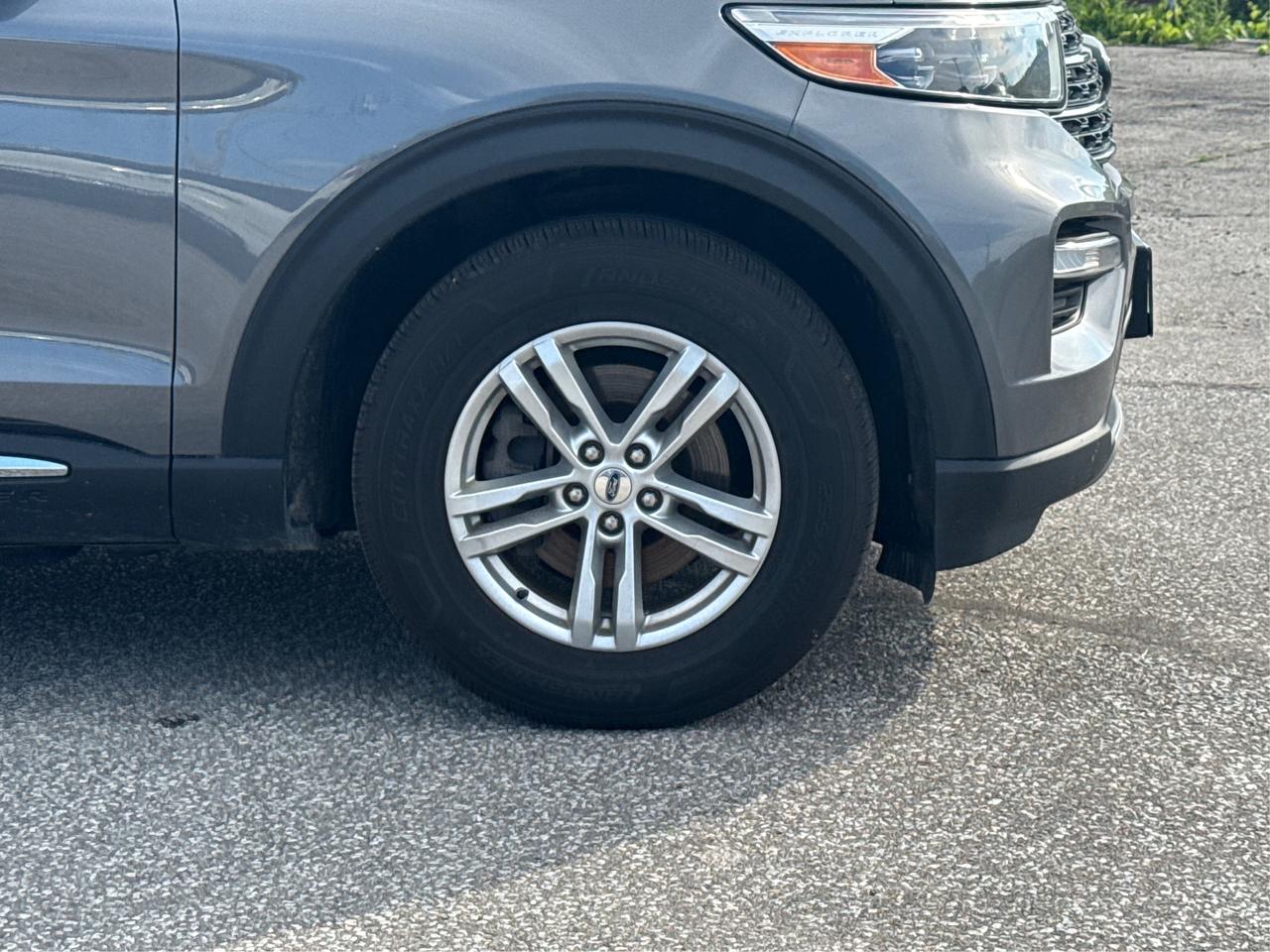 2022 Ford Explorer AWD NAV LANE ASSIST HEATED SEATS WE FINANCE ALL Photo