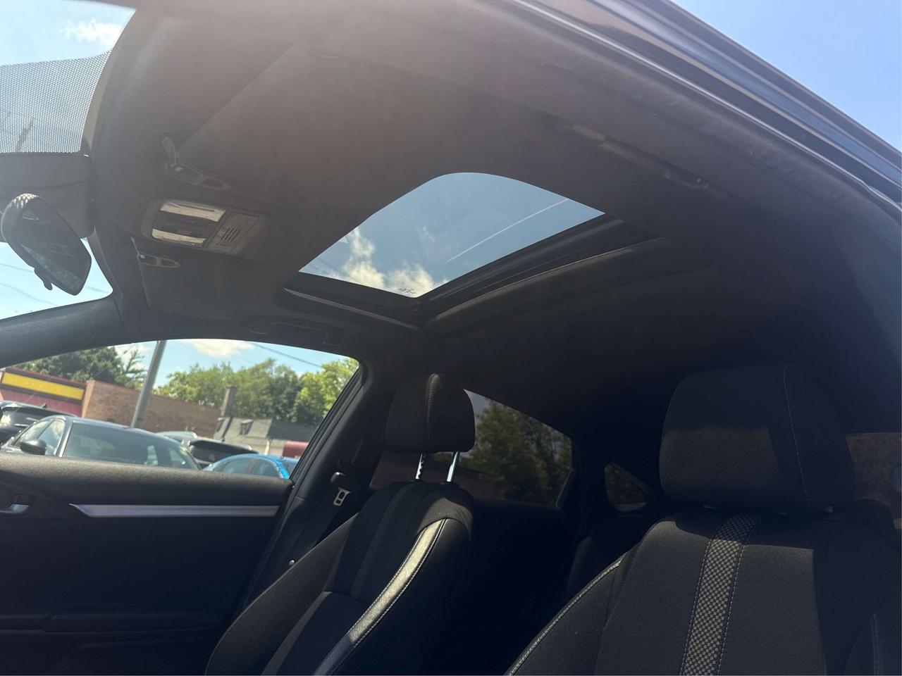 2019 Honda Civic SUNROOF CRUISE REAR CAM WE FINANCE ALL CREDIT Photo