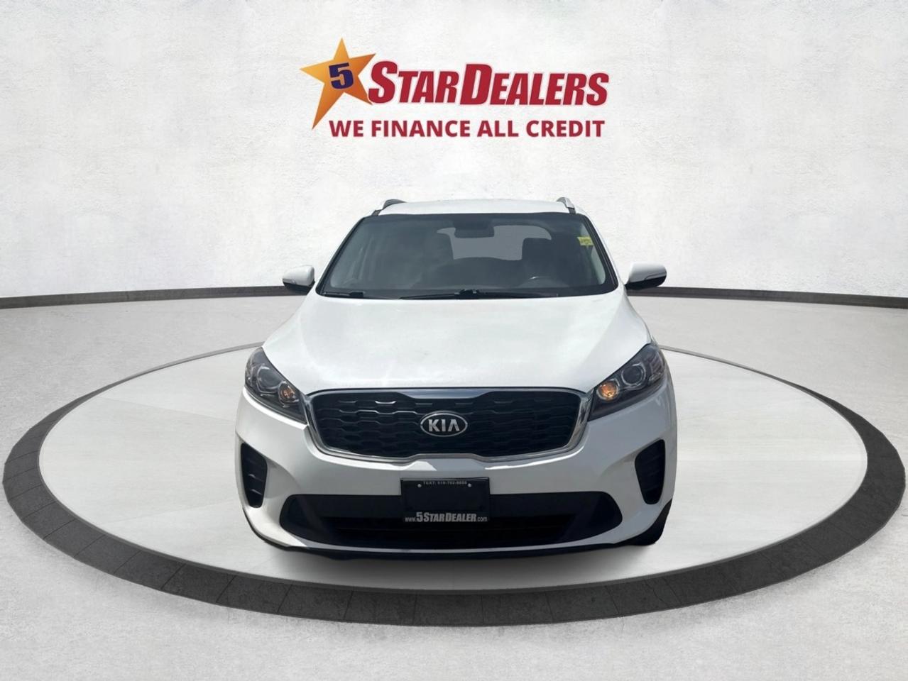 2019 Kia Sorento CERTIFIED LX AWD HEATED SEATS REAR CAM WE FINANCE Photo
