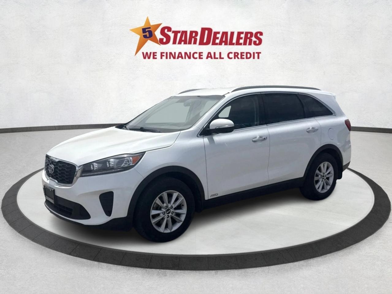 2019 Kia Sorento CERTIFIED LX AWD HEATED SEATS REAR CAM WE FINANCE Photo