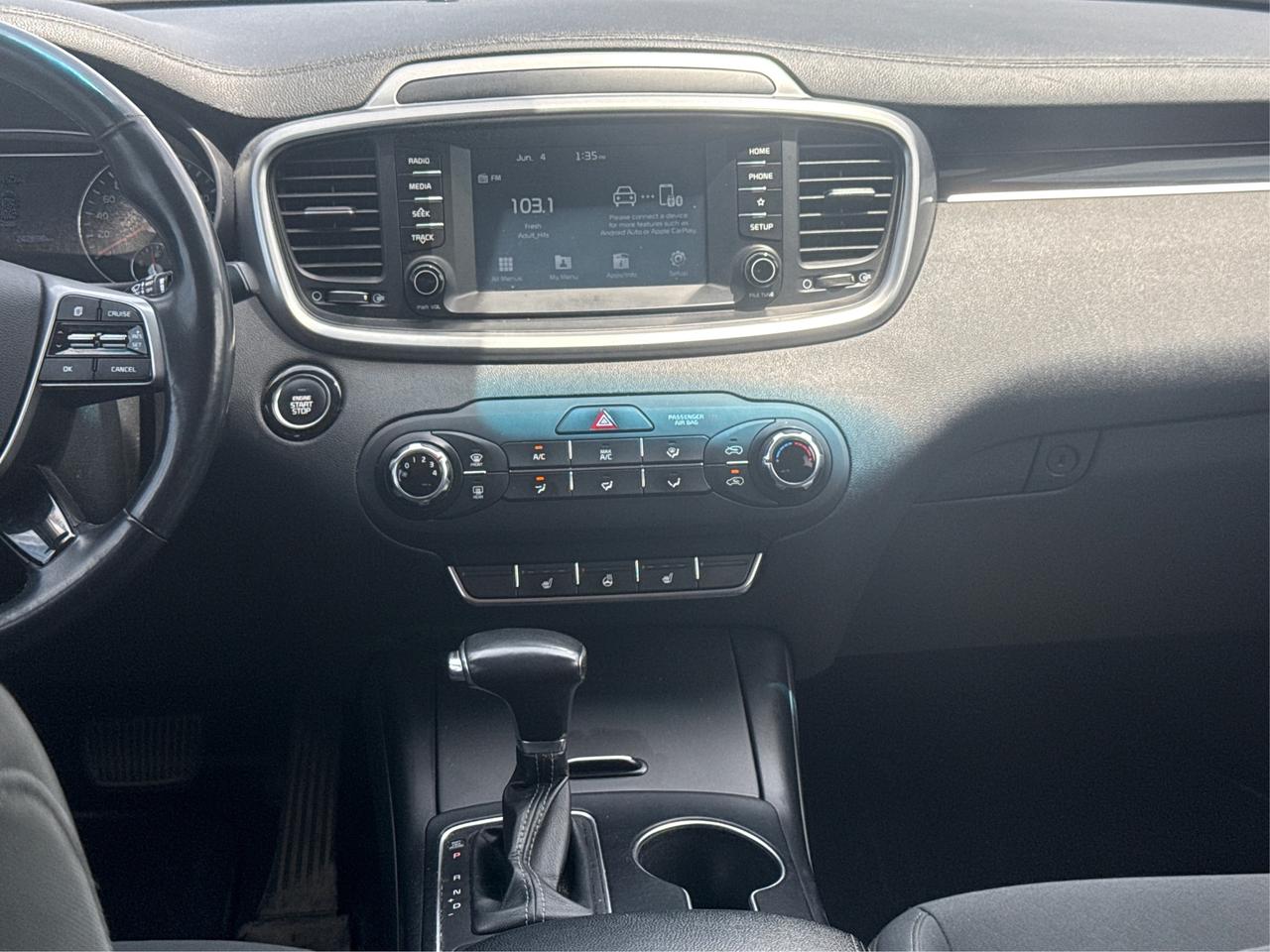 2019 Kia Sorento CERTIFIED LX AWD HEATED SEATS REAR CAM WE FINANCE Photo