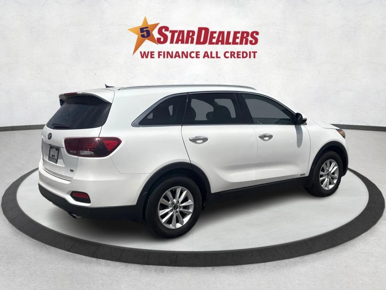 2019 Kia Sorento CERTIFIED LX AWD HEATED SEATS REAR CAM WE FINANCE Photo