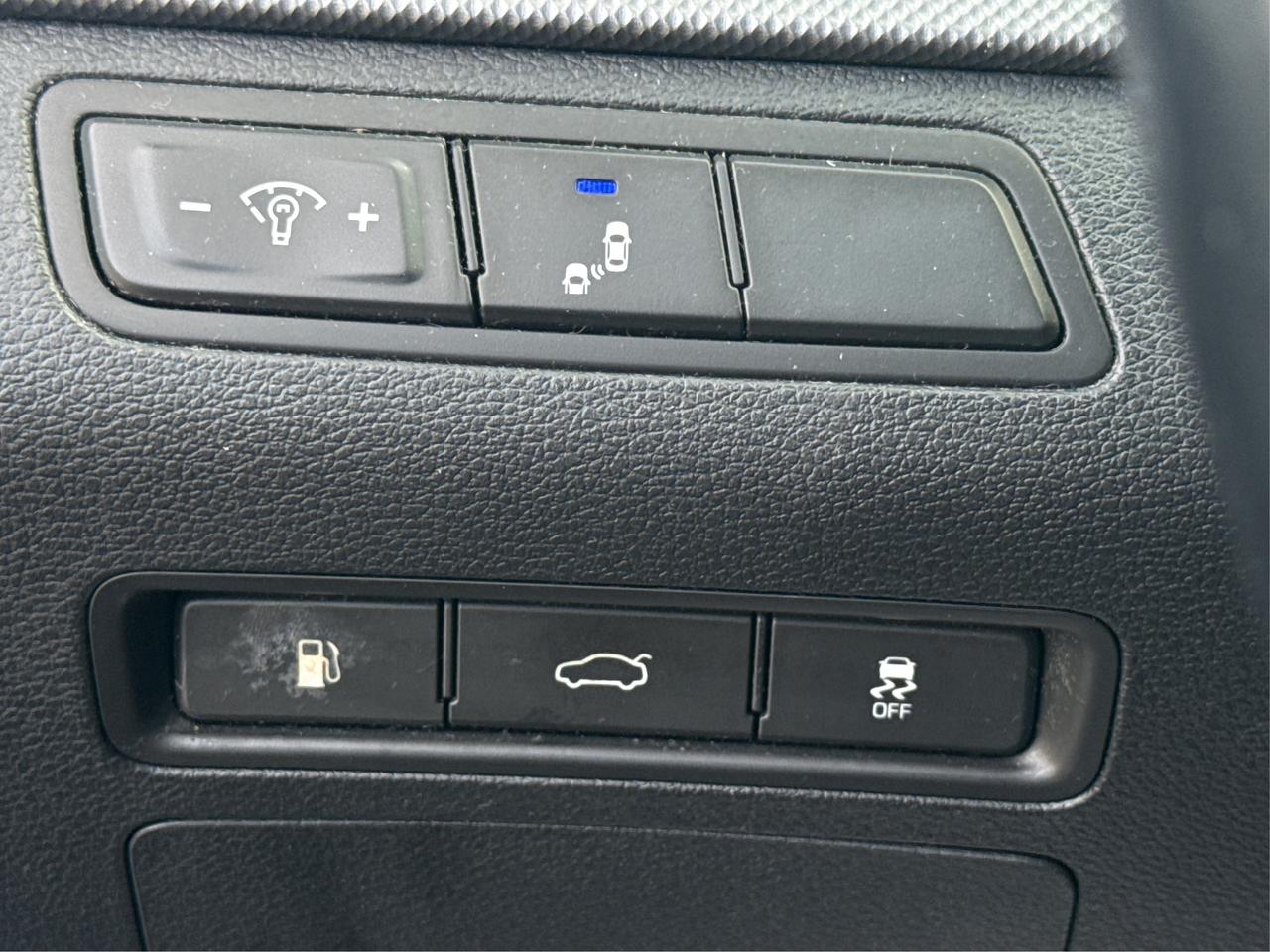 2017 Hyundai Sonata SUNROOF CLEAN MUST SEE WE FINANCE ALL CREDIT Photo