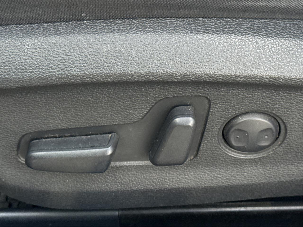 2017 Hyundai Sonata SUNROOF CLEAN MUST SEE WE FINANCE ALL CREDIT Photo