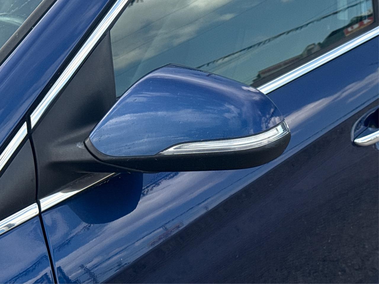 2017 Hyundai Sonata SUNROOF CLEAN MUST SEE WE FINANCE ALL CREDIT Photo