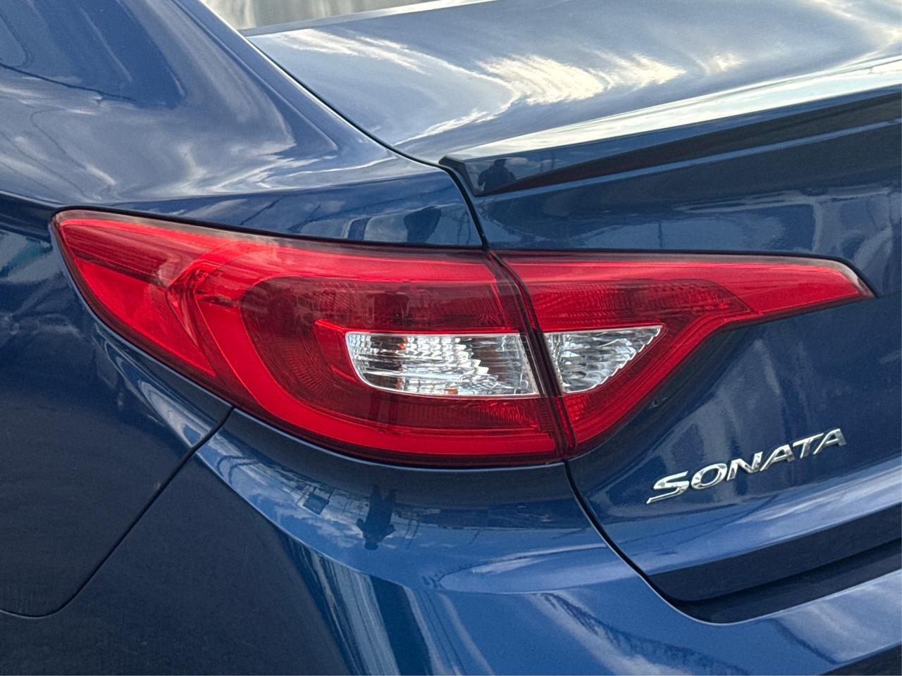 2017 Hyundai Sonata SUNROOF CLEAN MUST SEE WE FINANCE ALL CREDIT Photo